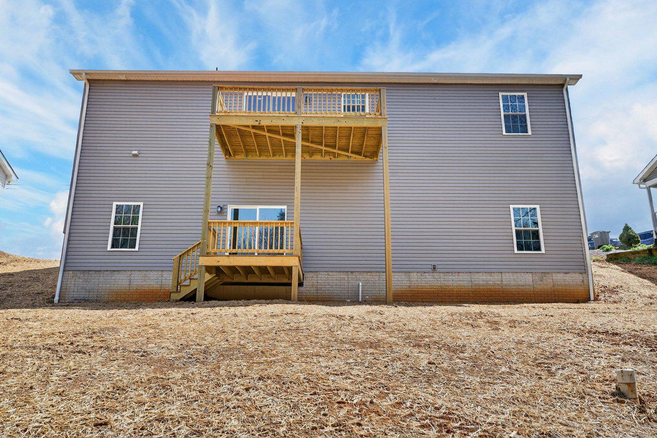 FOREST KNOLLS - Residential