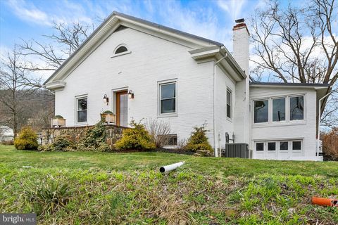 889 PFOUTZ VALLEY ROAD MILLERSTOWN PA 17062