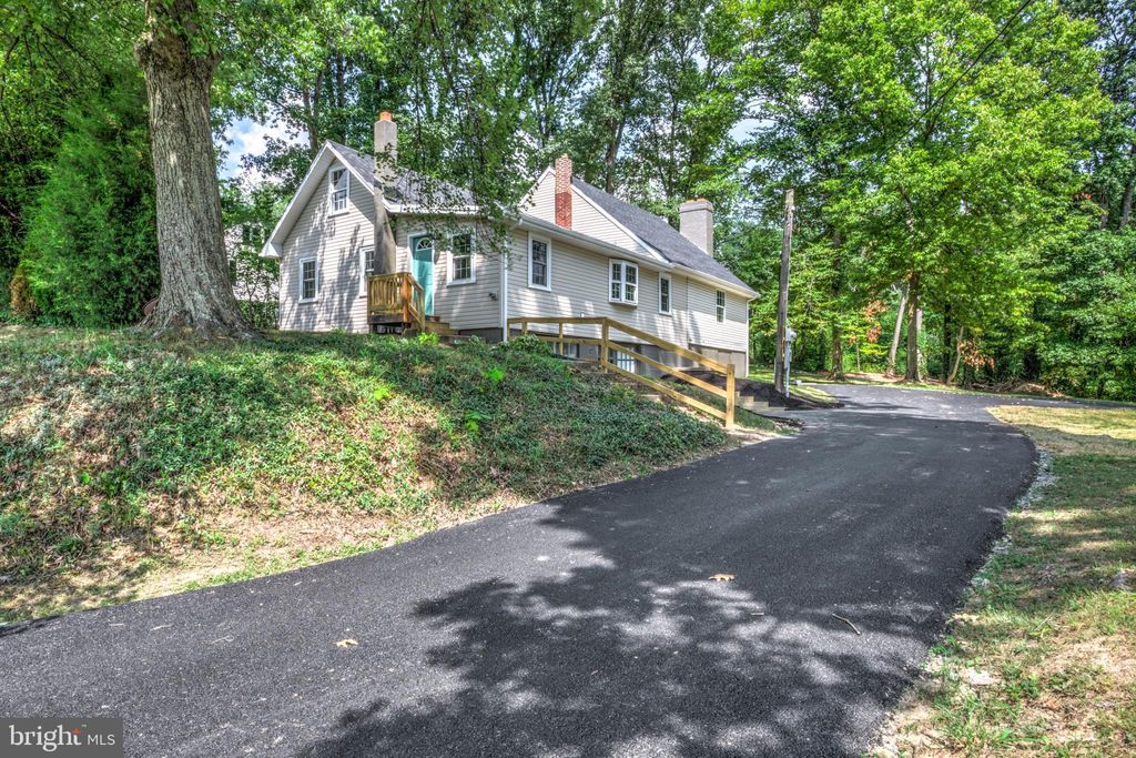 Photo of 1056 Prospect Road, Columbia, PA 17512 (MLS # PALA2055388)