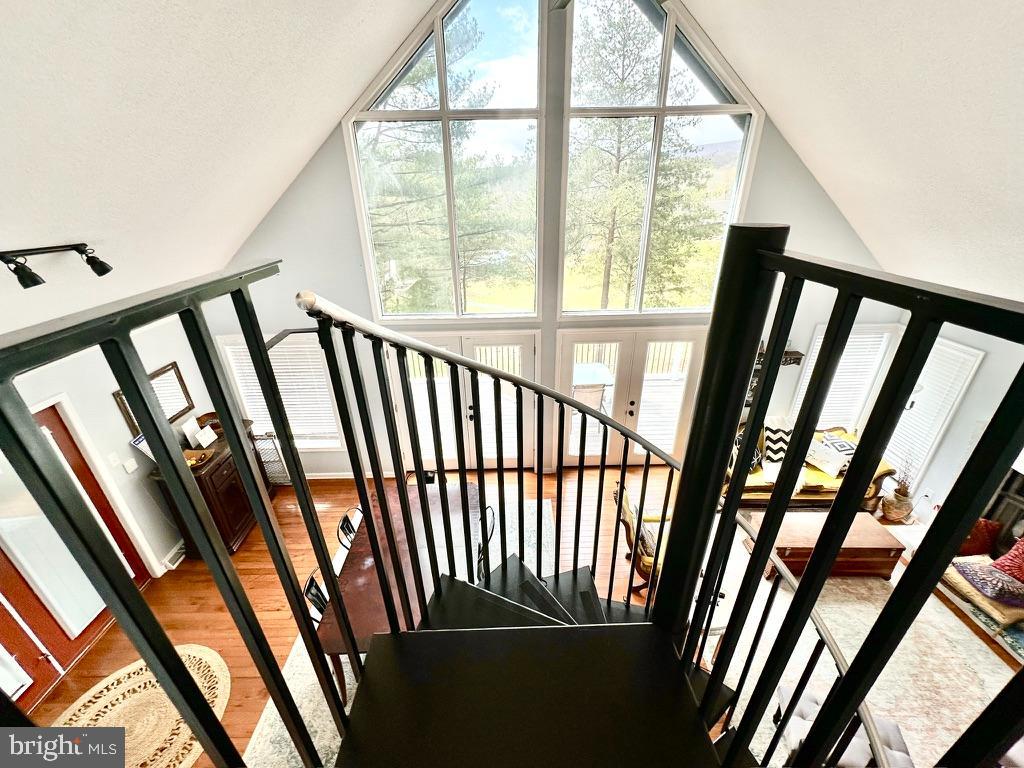 THE WOODS - Residential