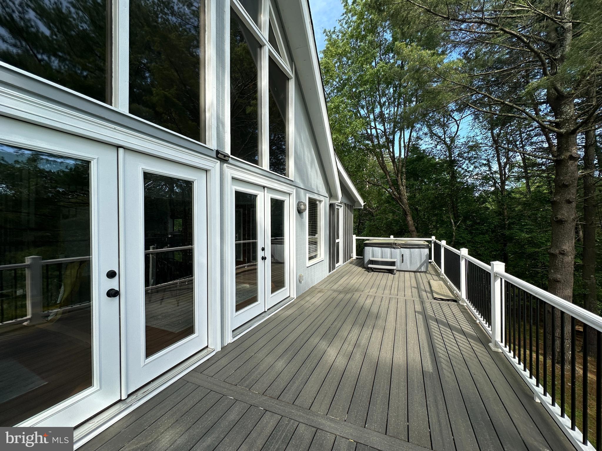 THE WOODS - Residential