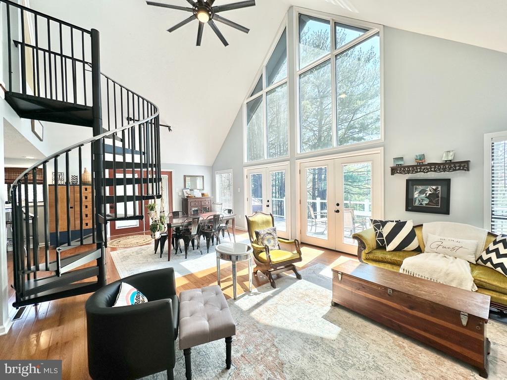 THE WOODS - Residential