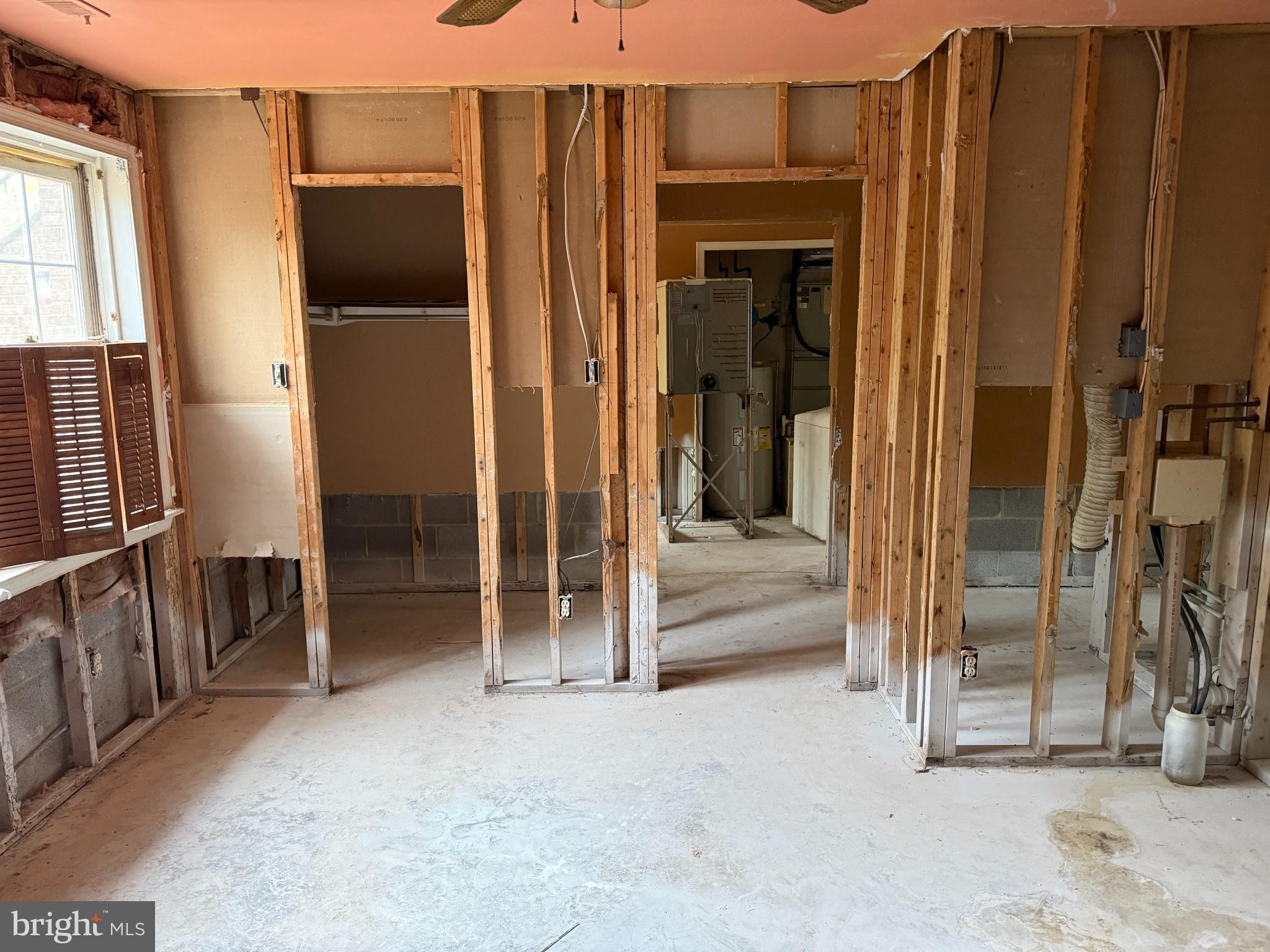 CANDLEWOOD CONDOMINIUM - Residential