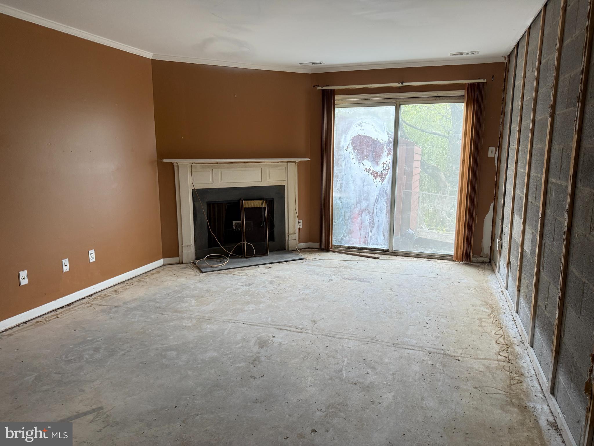 CANDLEWOOD CONDOMINIUM - Residential