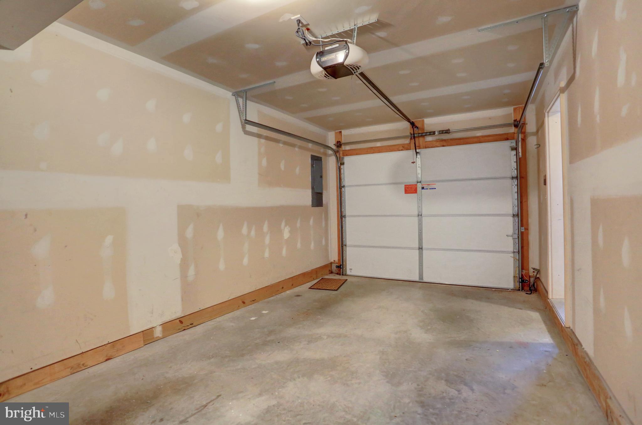 MOUNTAIN SHADOWS - Residential