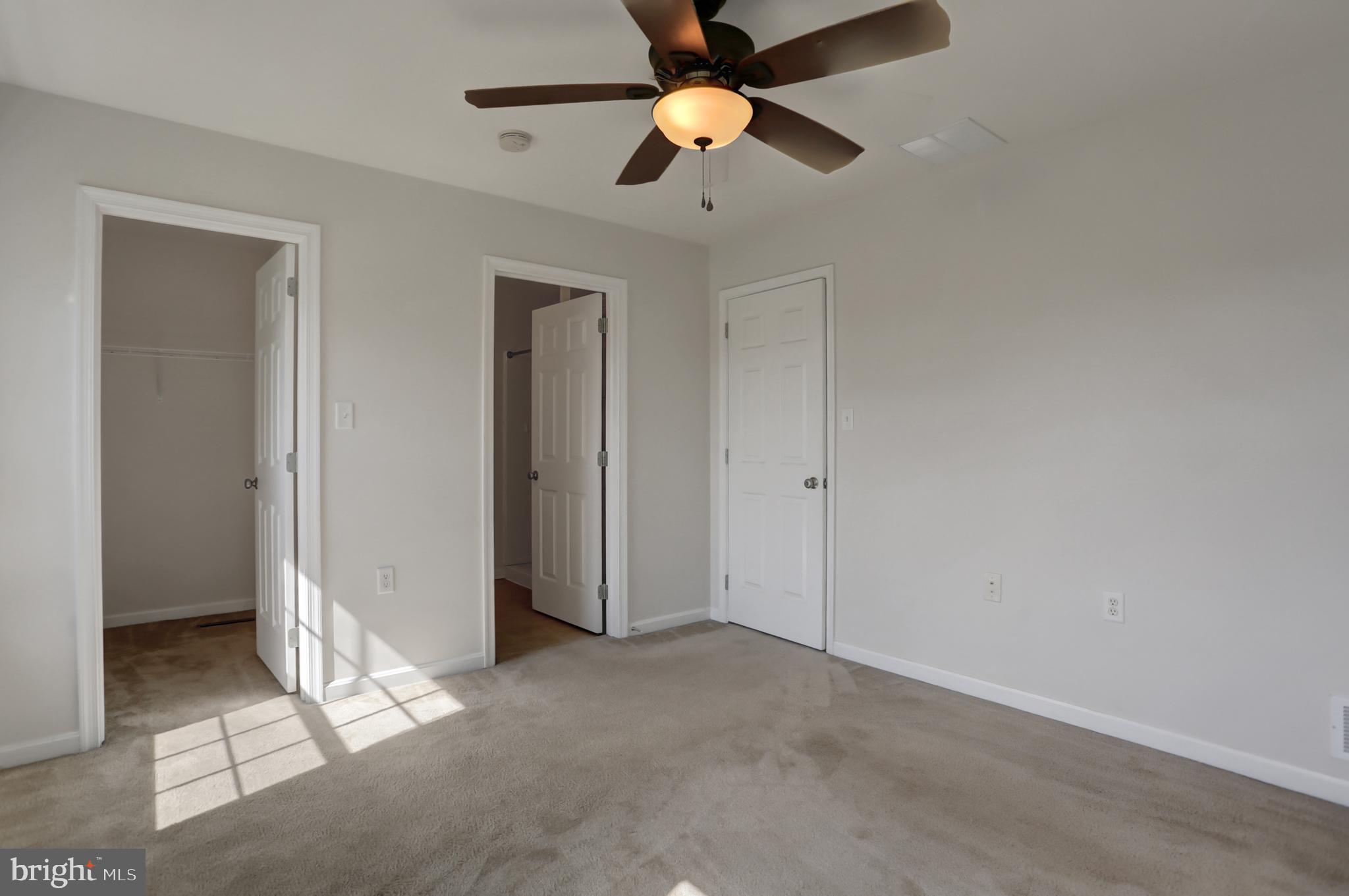 MOUNTAIN SHADOWS - Residential