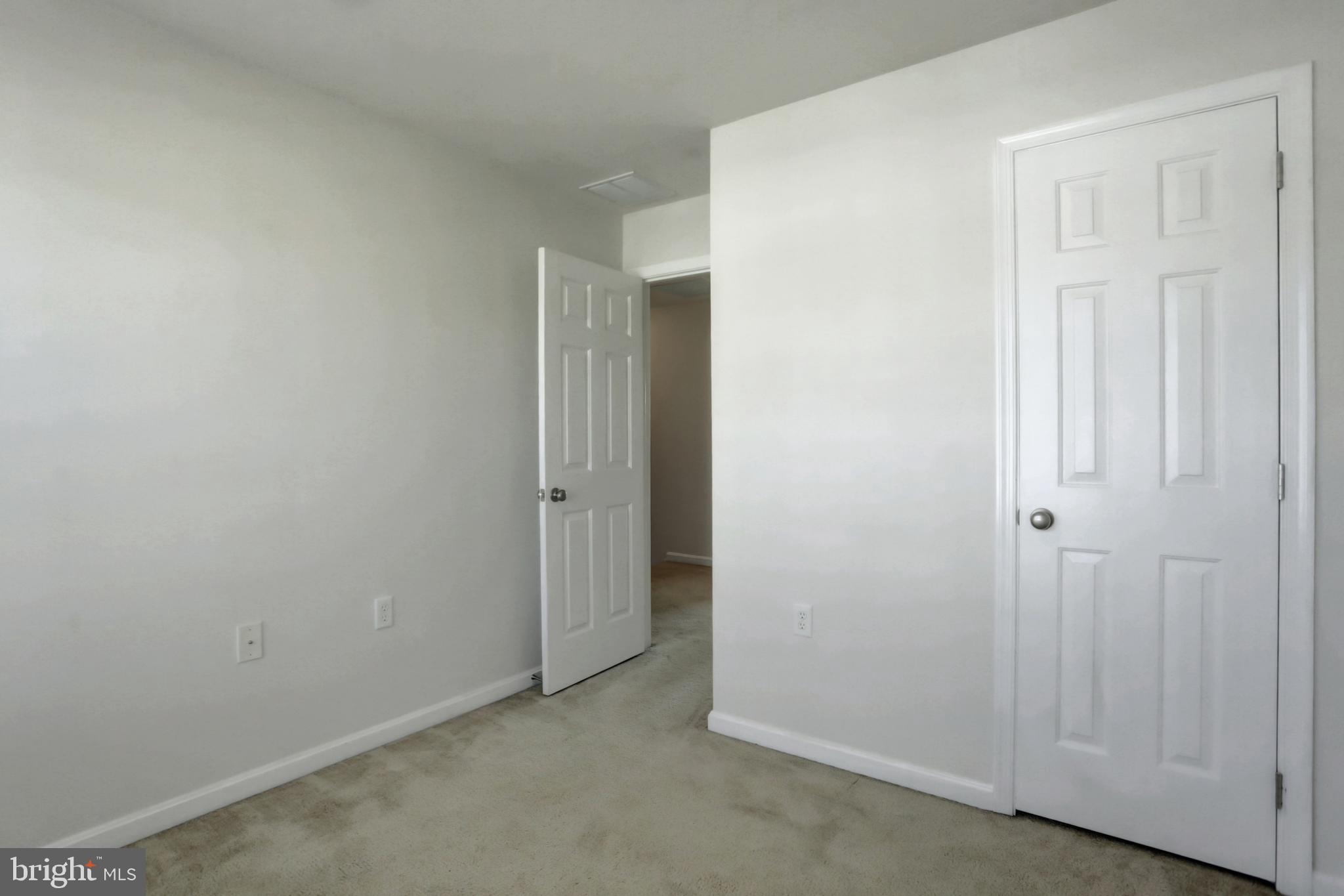 MOUNTAIN SHADOWS - Residential