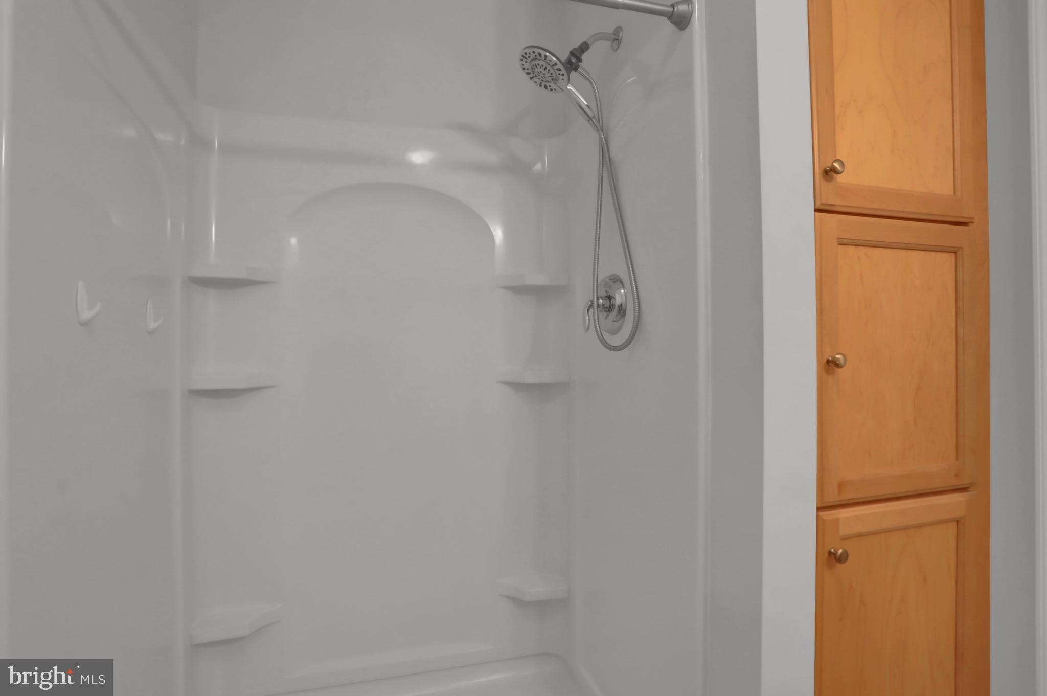 MOUNTAIN SHADOWS - Residential