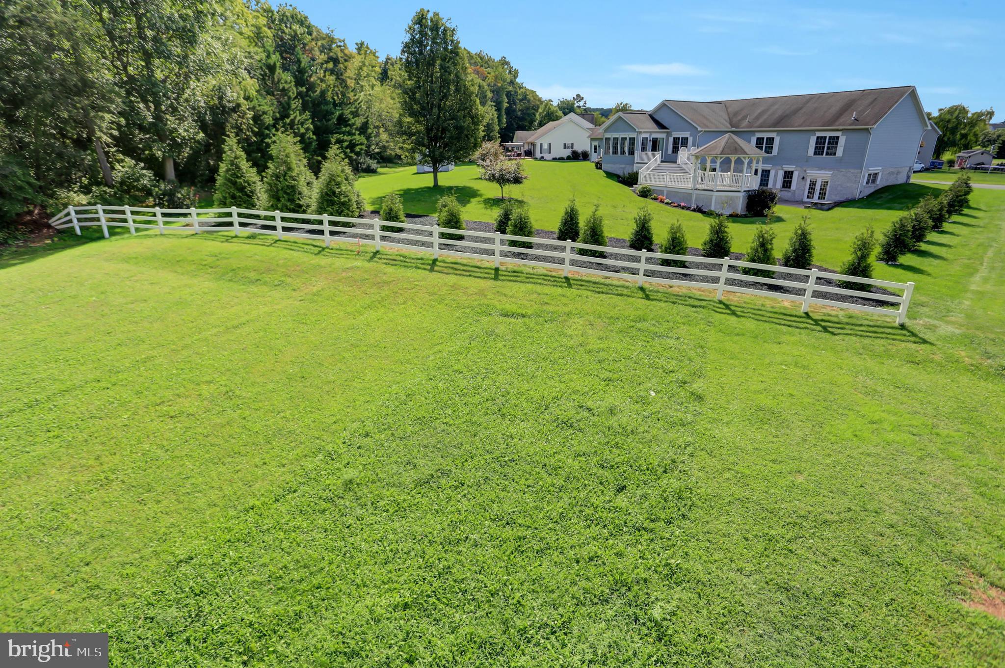 MOUNTAIN SHADOWS - Residential