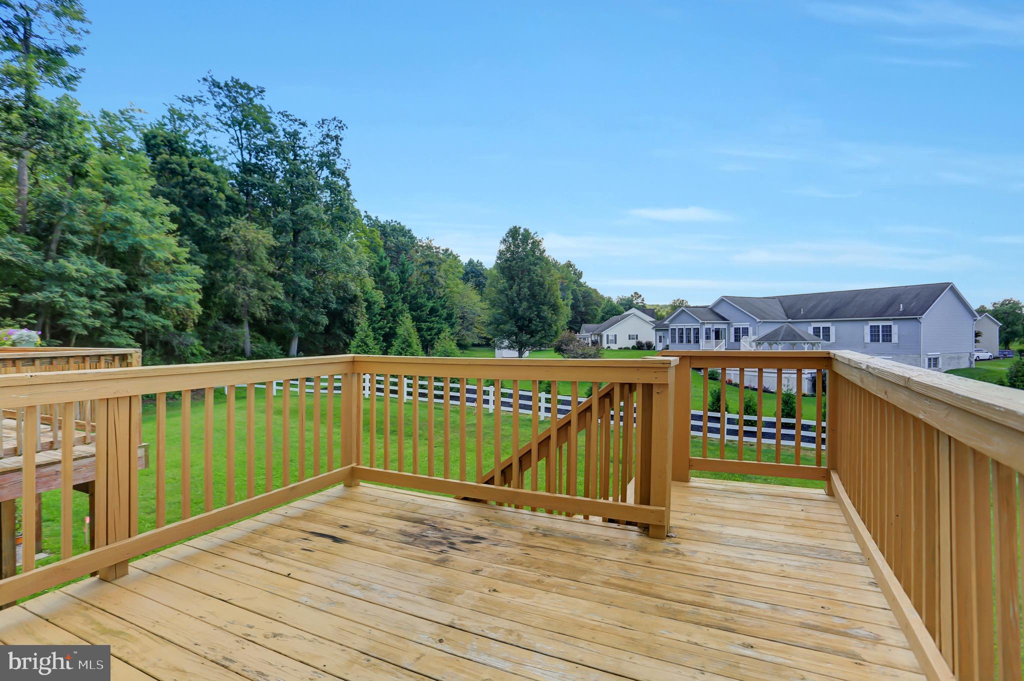 MOUNTAIN SHADOWS - Residential