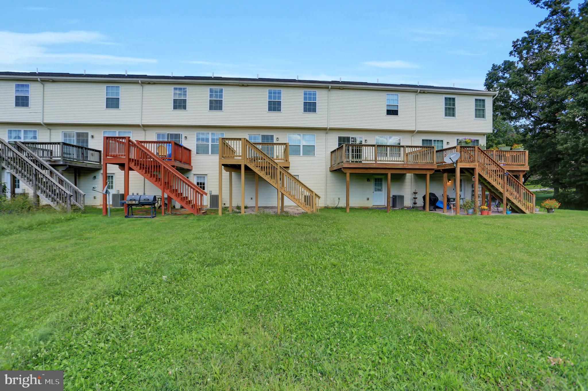 MOUNTAIN SHADOWS - Residential