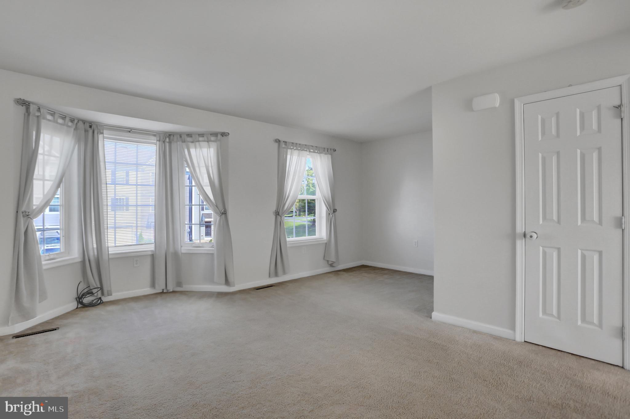 MOUNTAIN SHADOWS - Residential