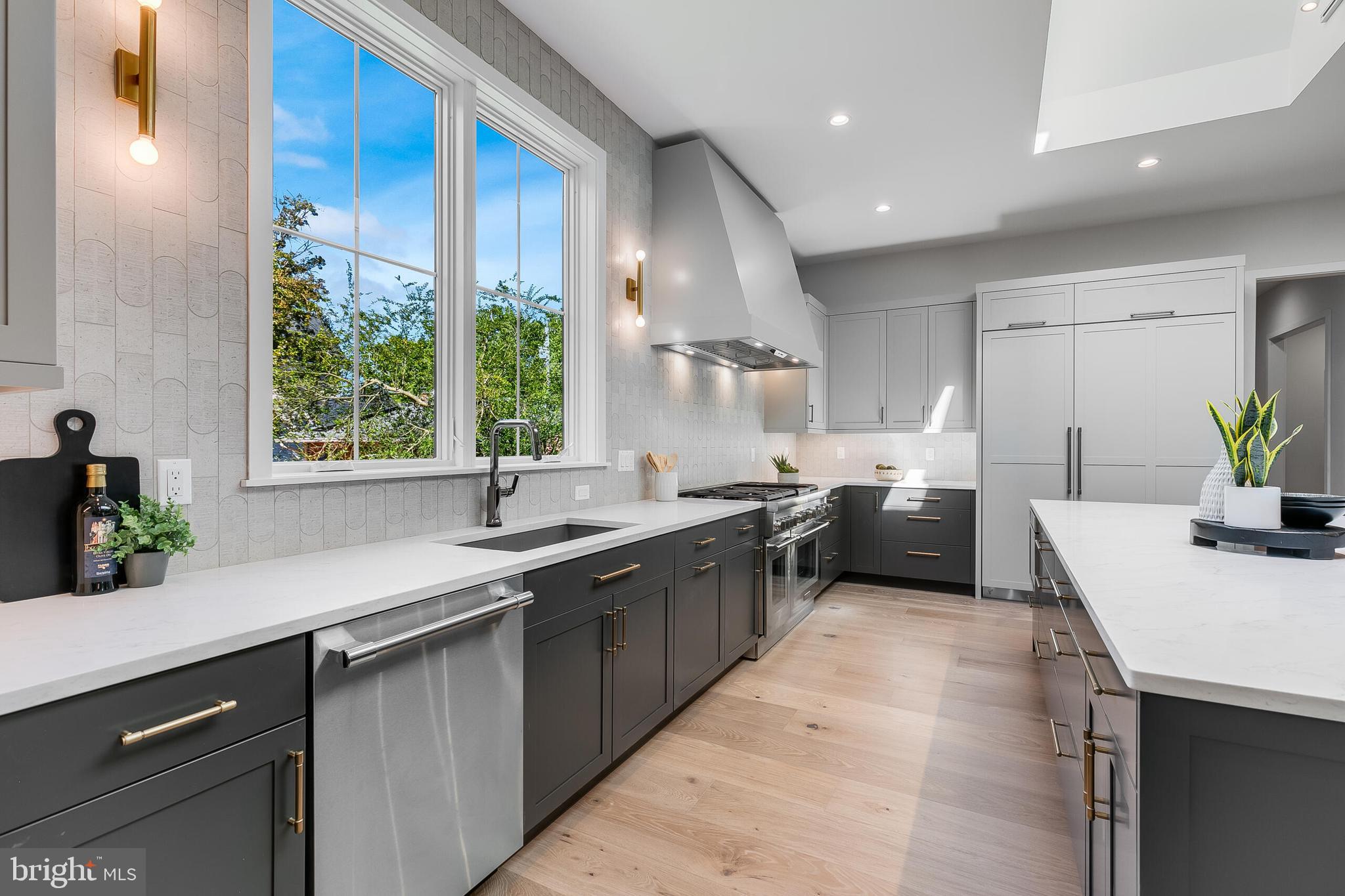 VIENNA WOODS - Residential