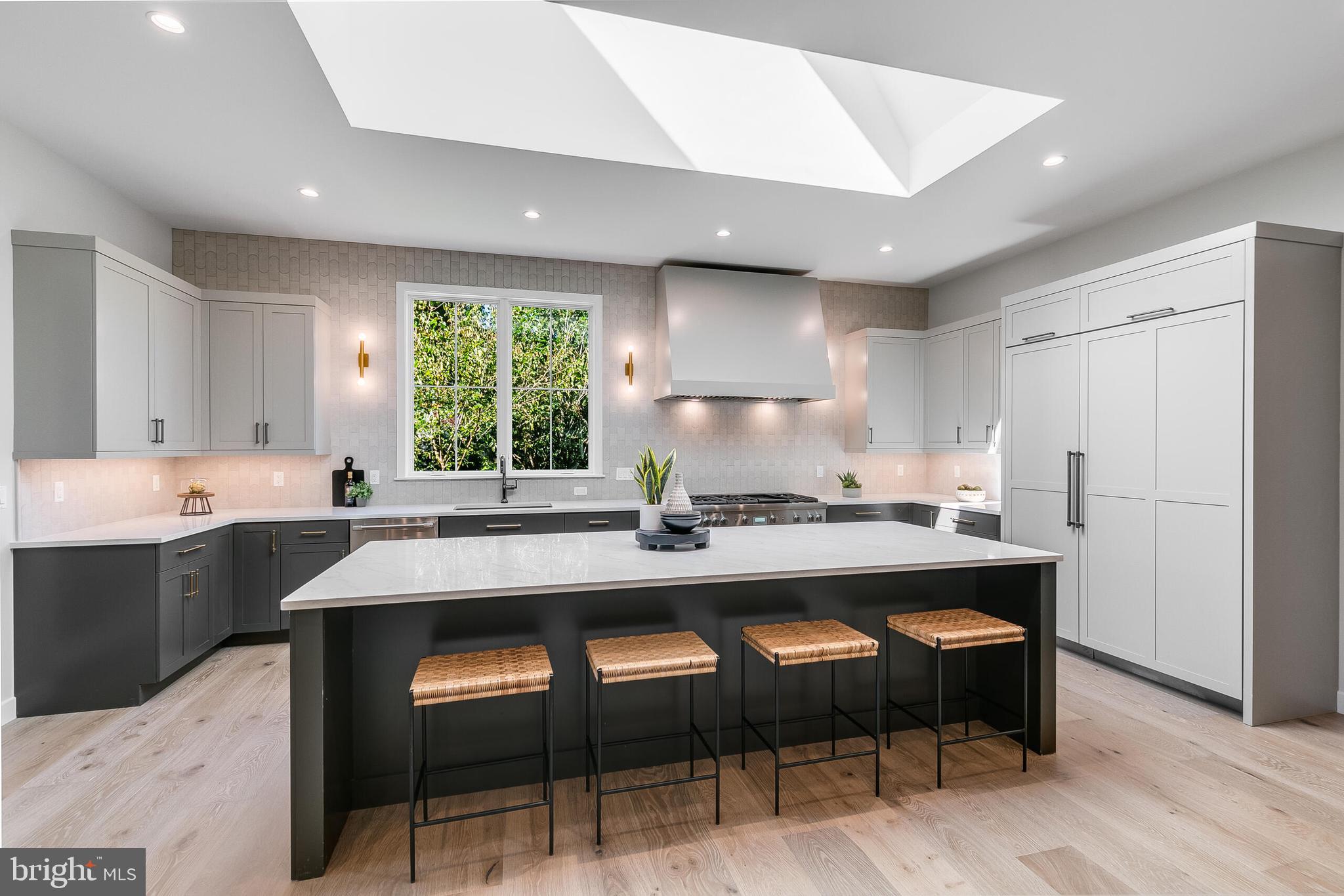 VIENNA WOODS - Residential