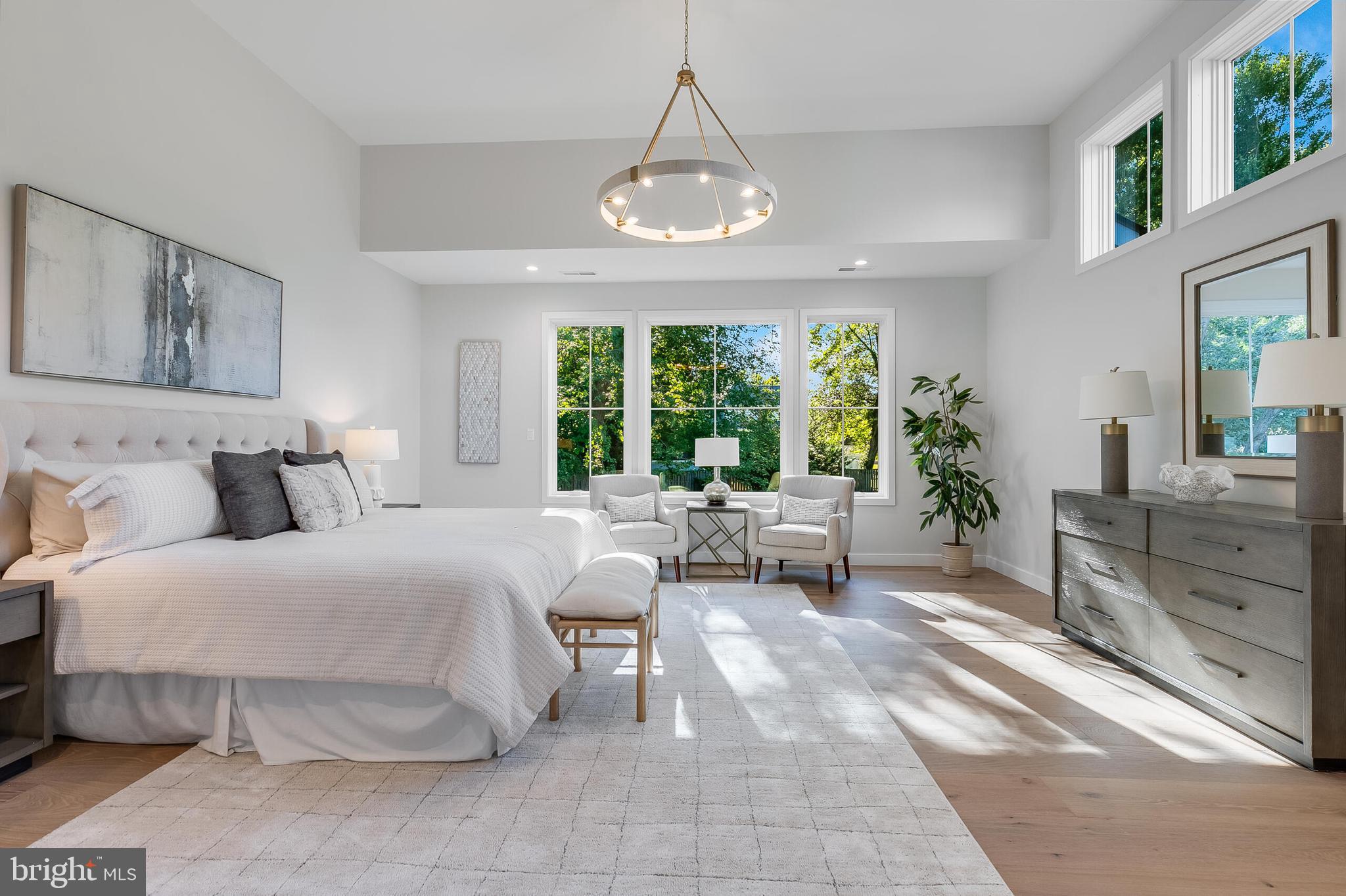 VIENNA WOODS - Residential