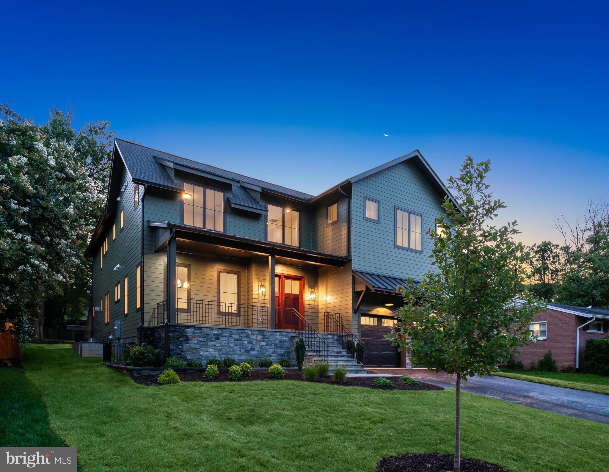 609 MEADOW LANE SW