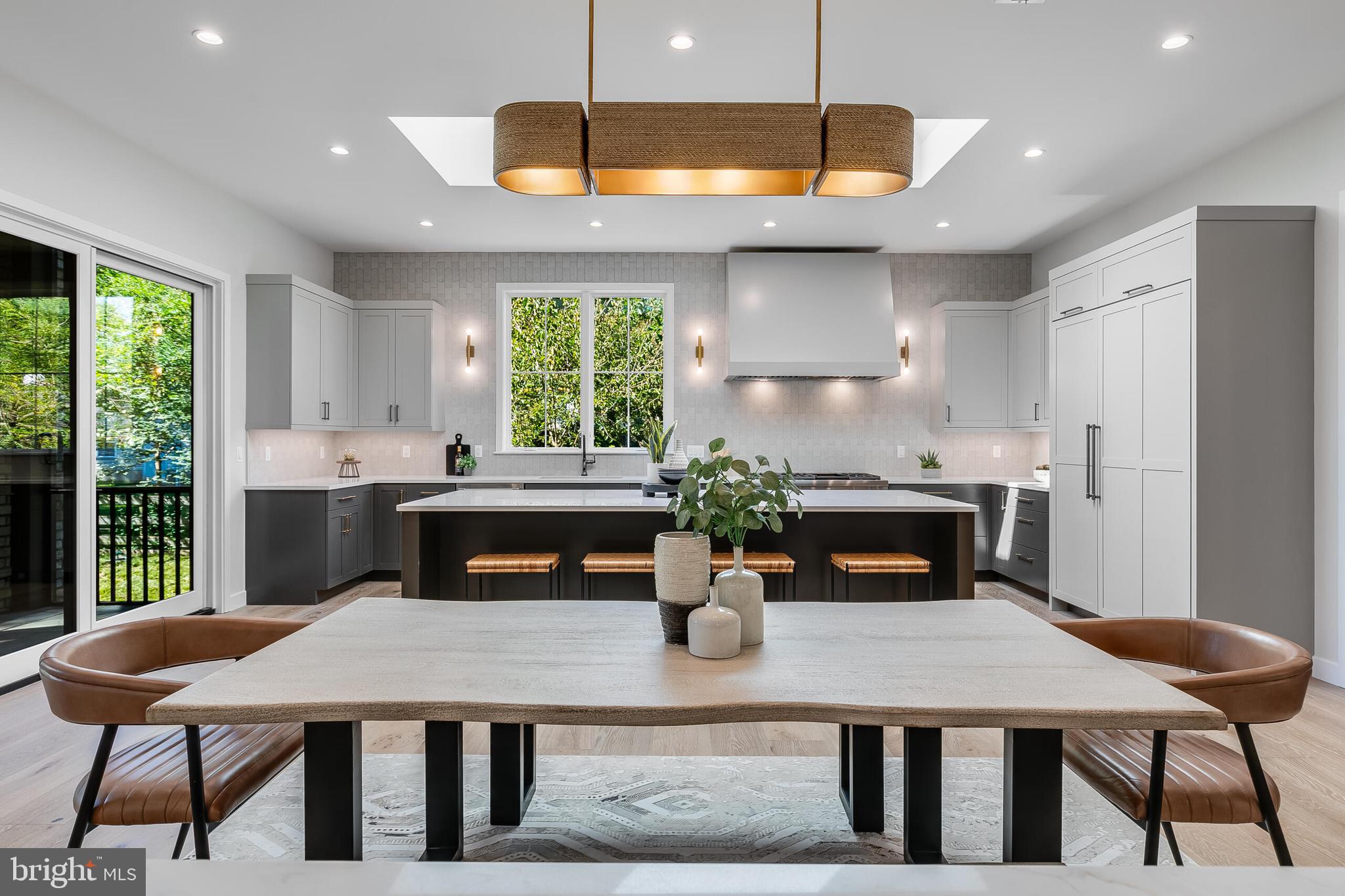 VIENNA WOODS - Residential