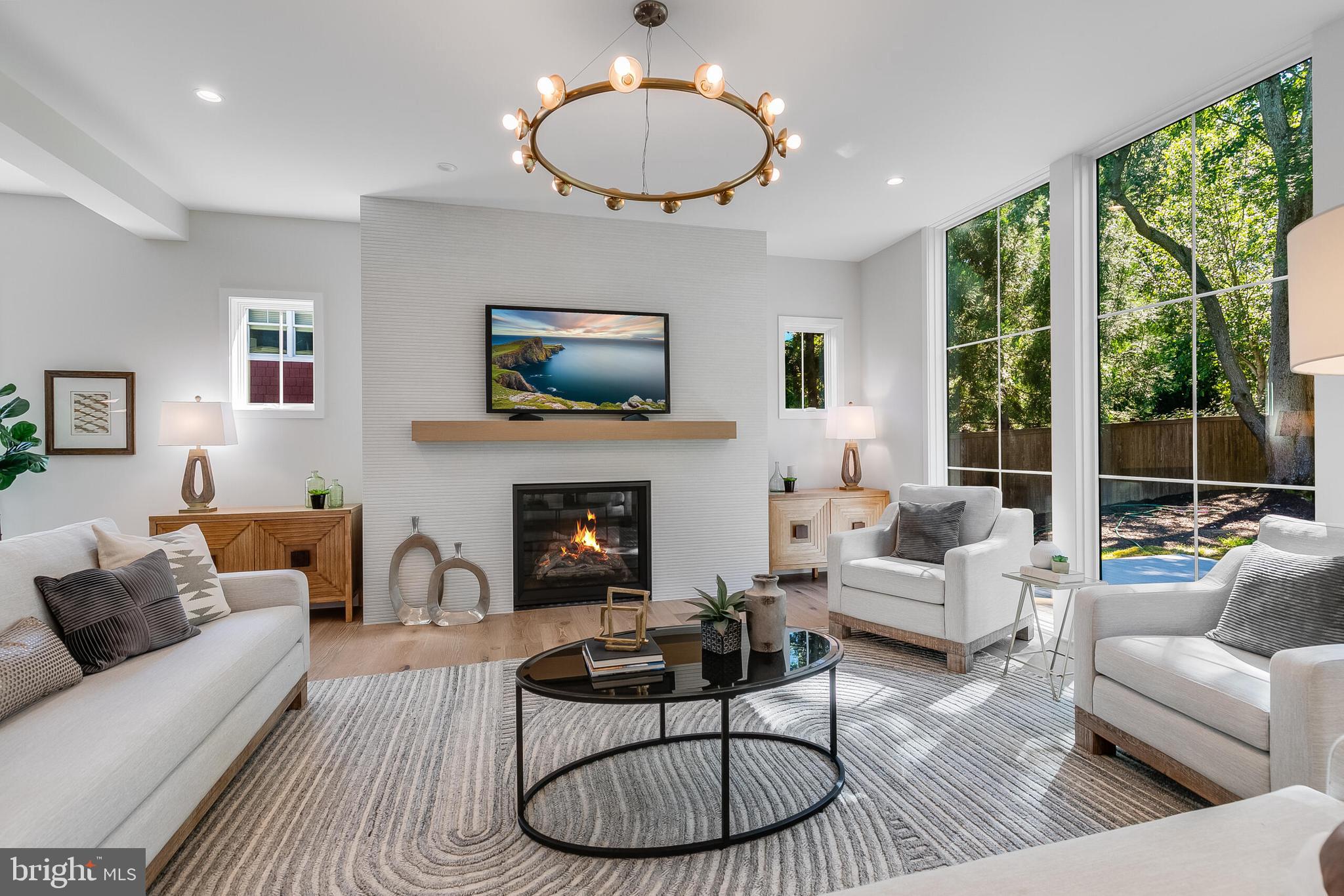 VIENNA WOODS - Residential