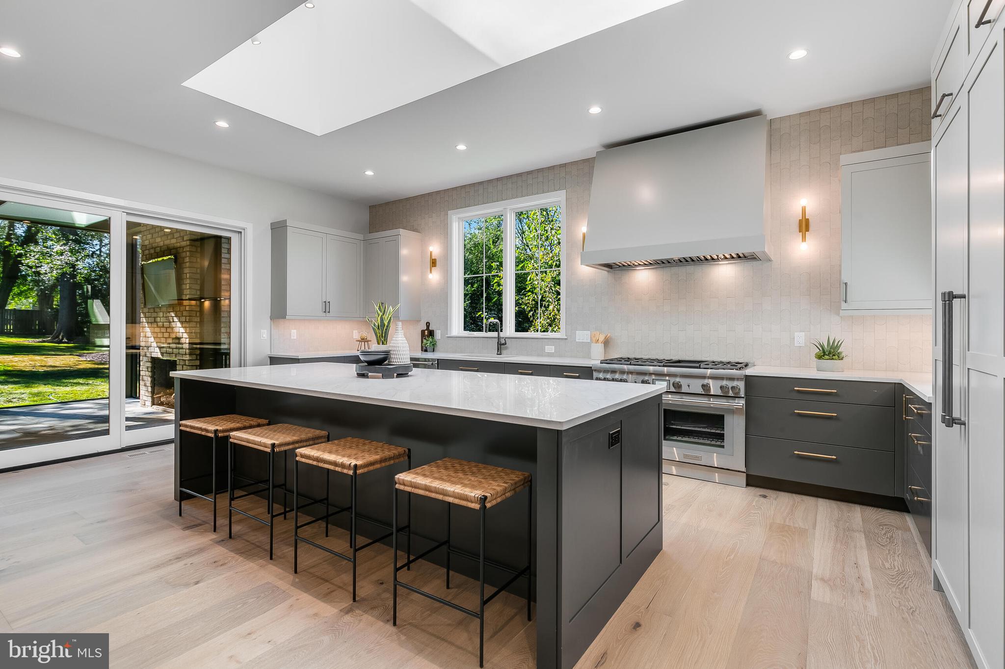 VIENNA WOODS - Residential