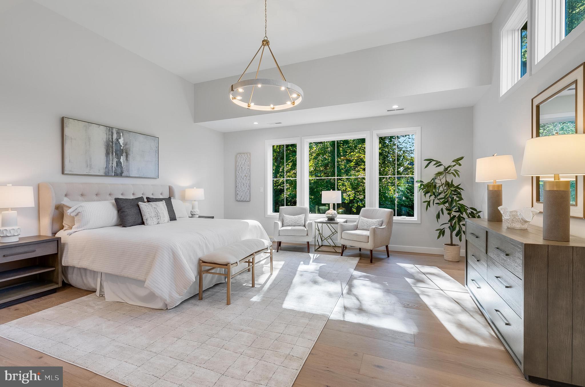 VIENNA WOODS - Residential