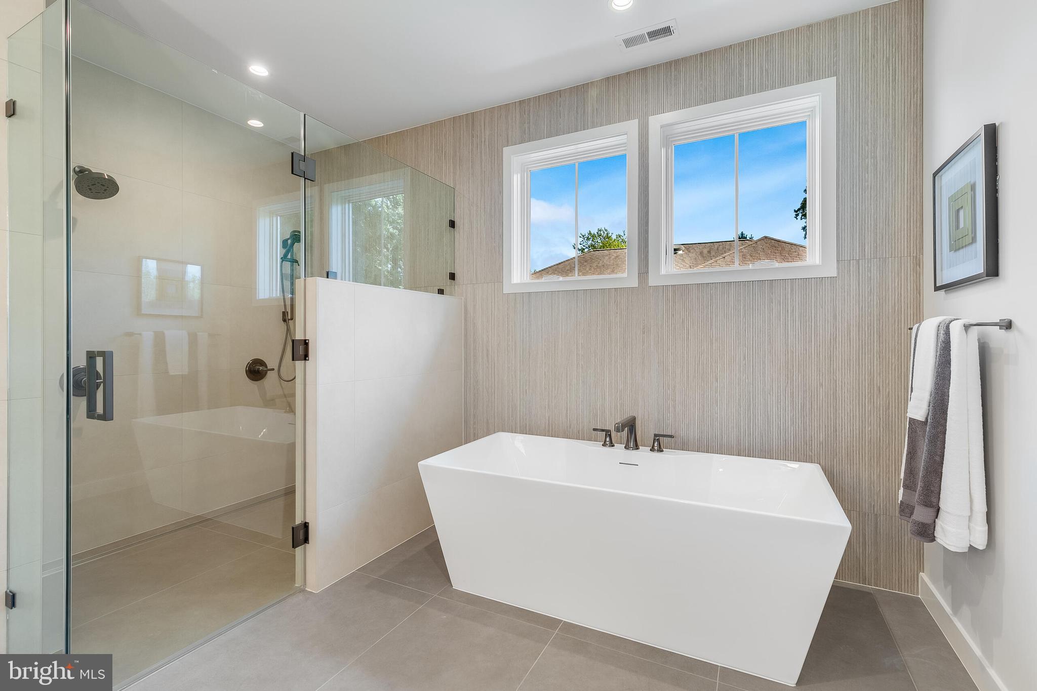 VIENNA WOODS - Residential