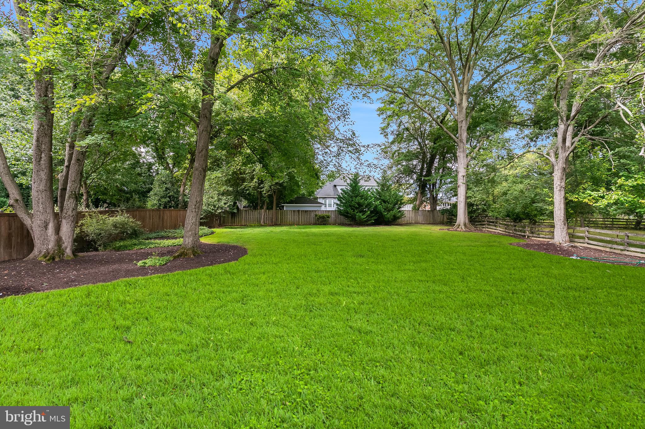 VIENNA WOODS - Residential