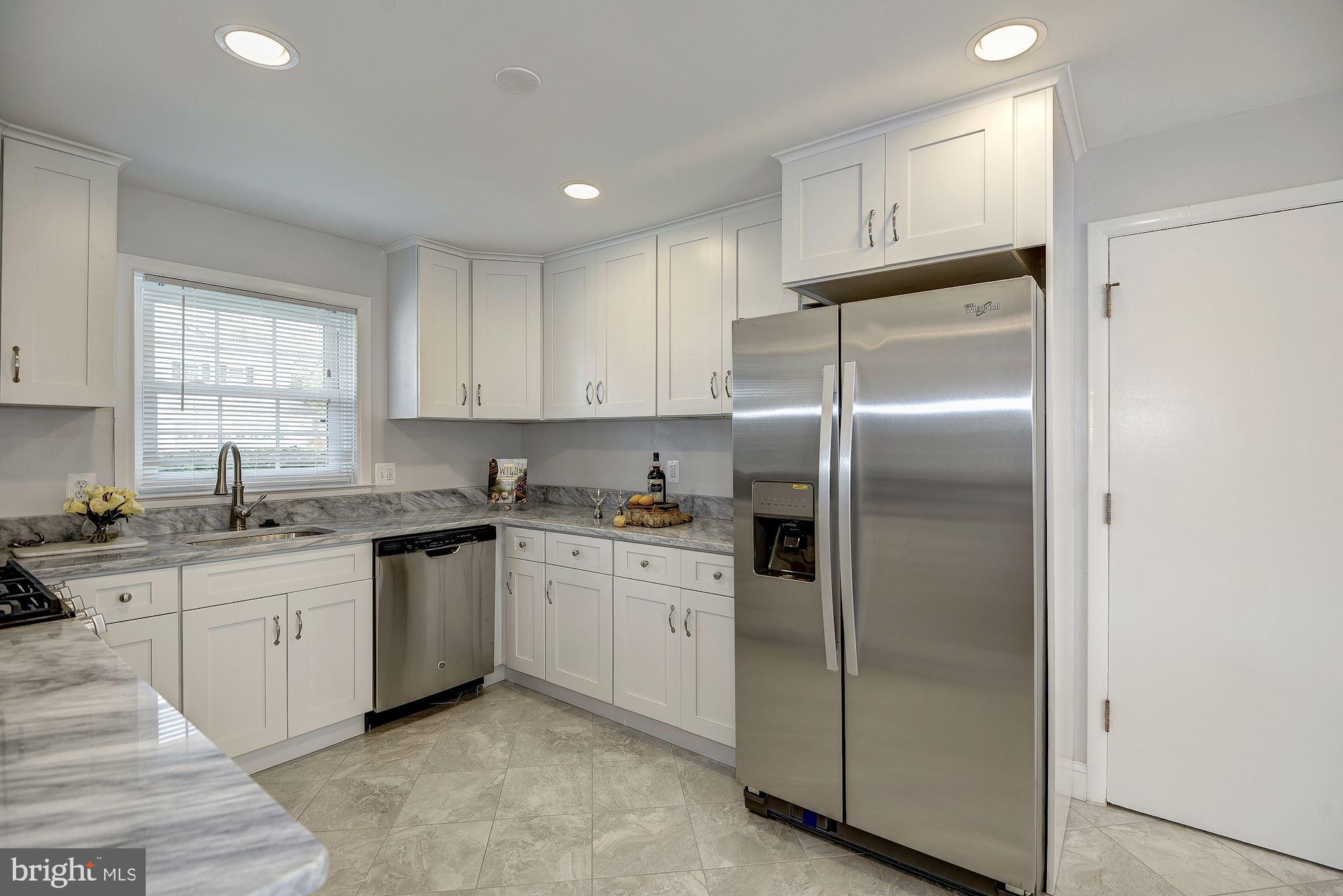 MC LEAN HAMLET - Residential Lease