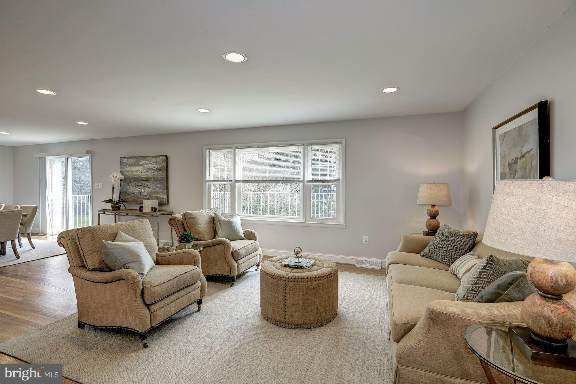 MC LEAN HAMLET - Residential Lease