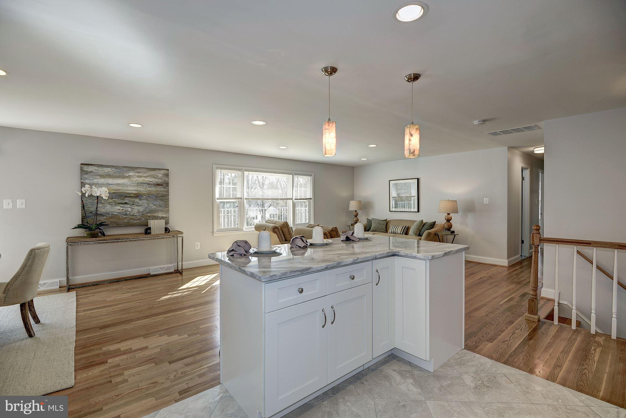 MC LEAN HAMLET - Residential Lease