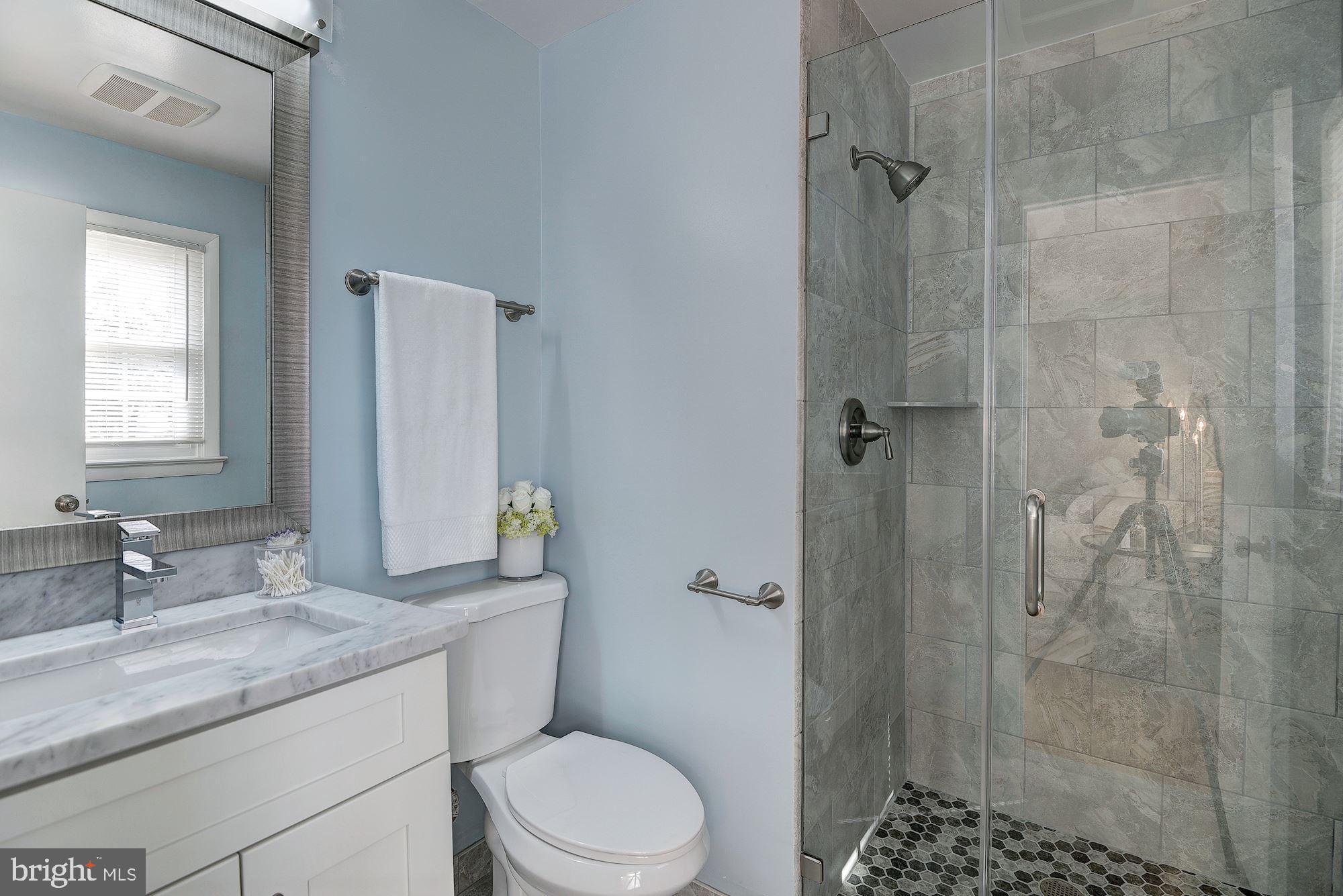 MC LEAN HAMLET - Residential Lease