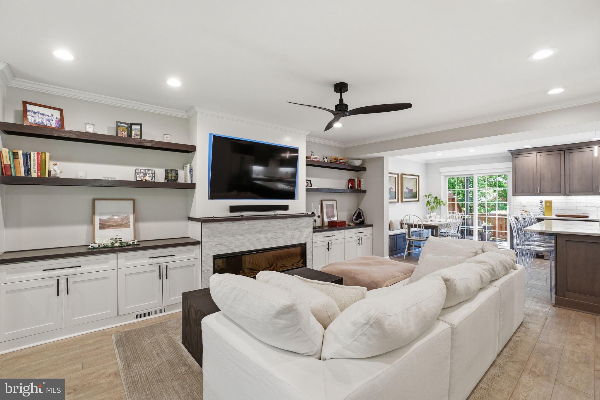 2528 S WALTER REED DRIVE 5