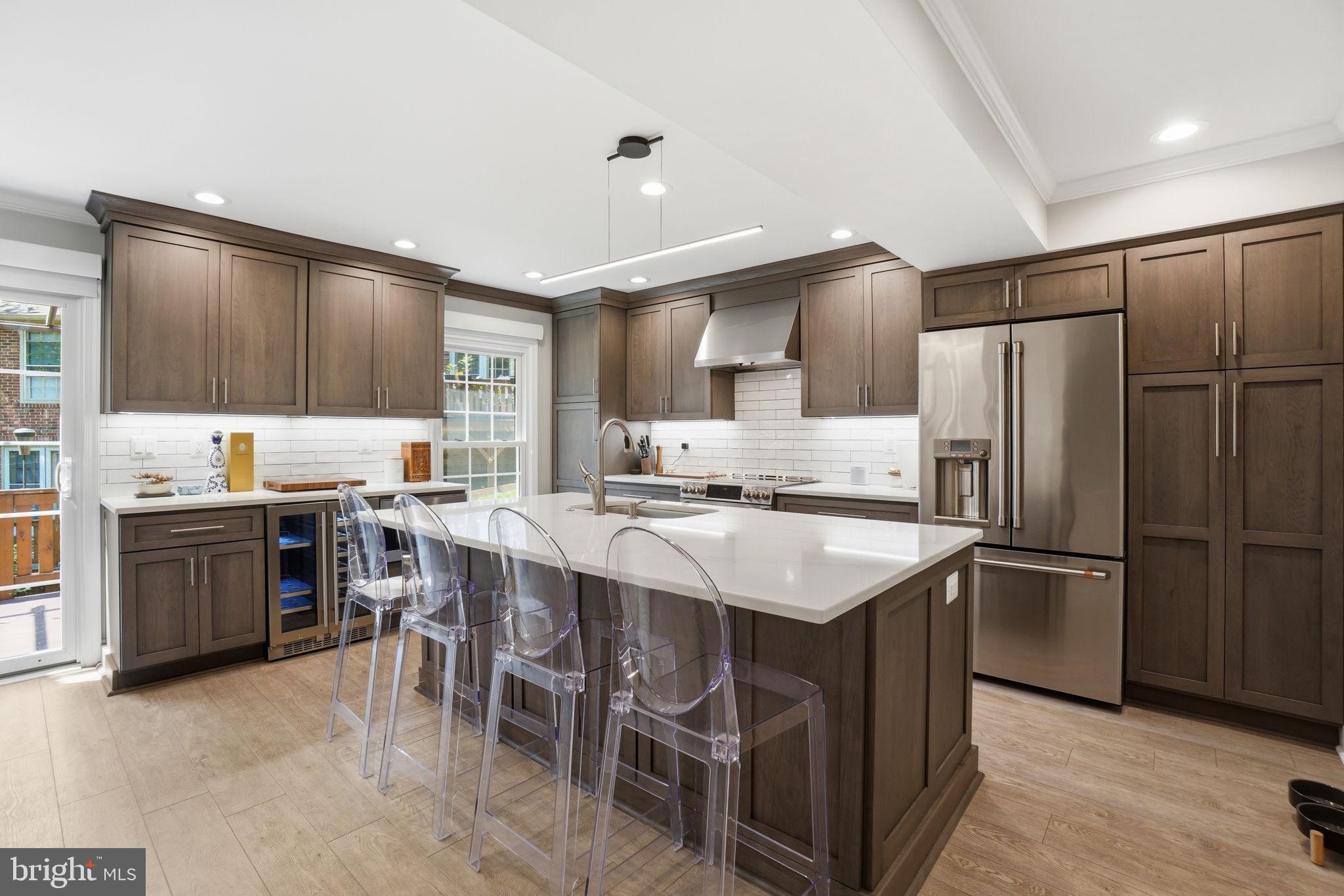2528 S WALTER REED DRIVE 5