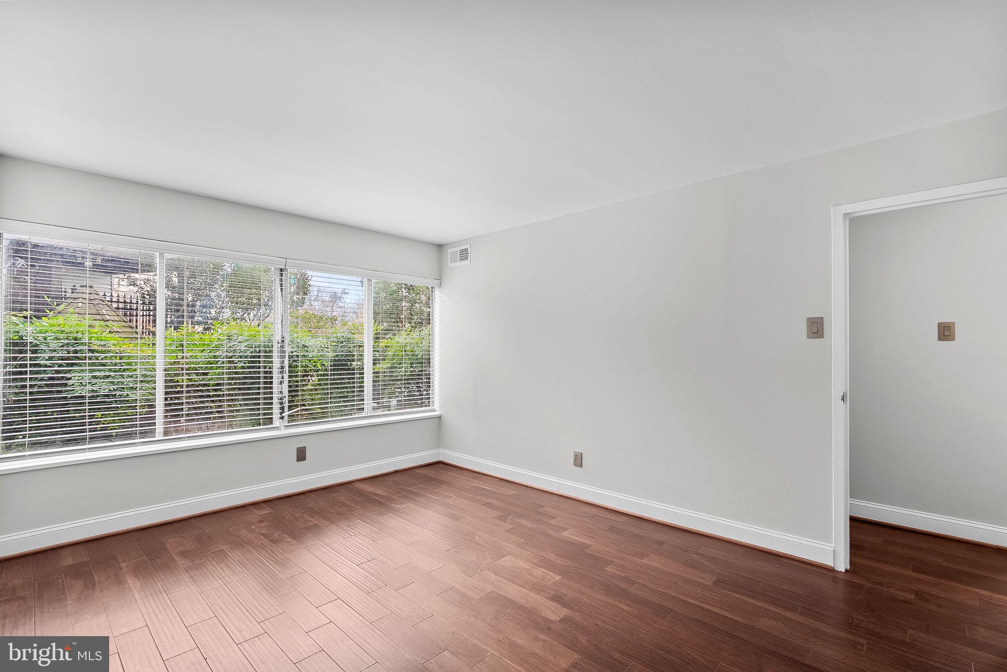 PAVILION ON THE PARK - Residential