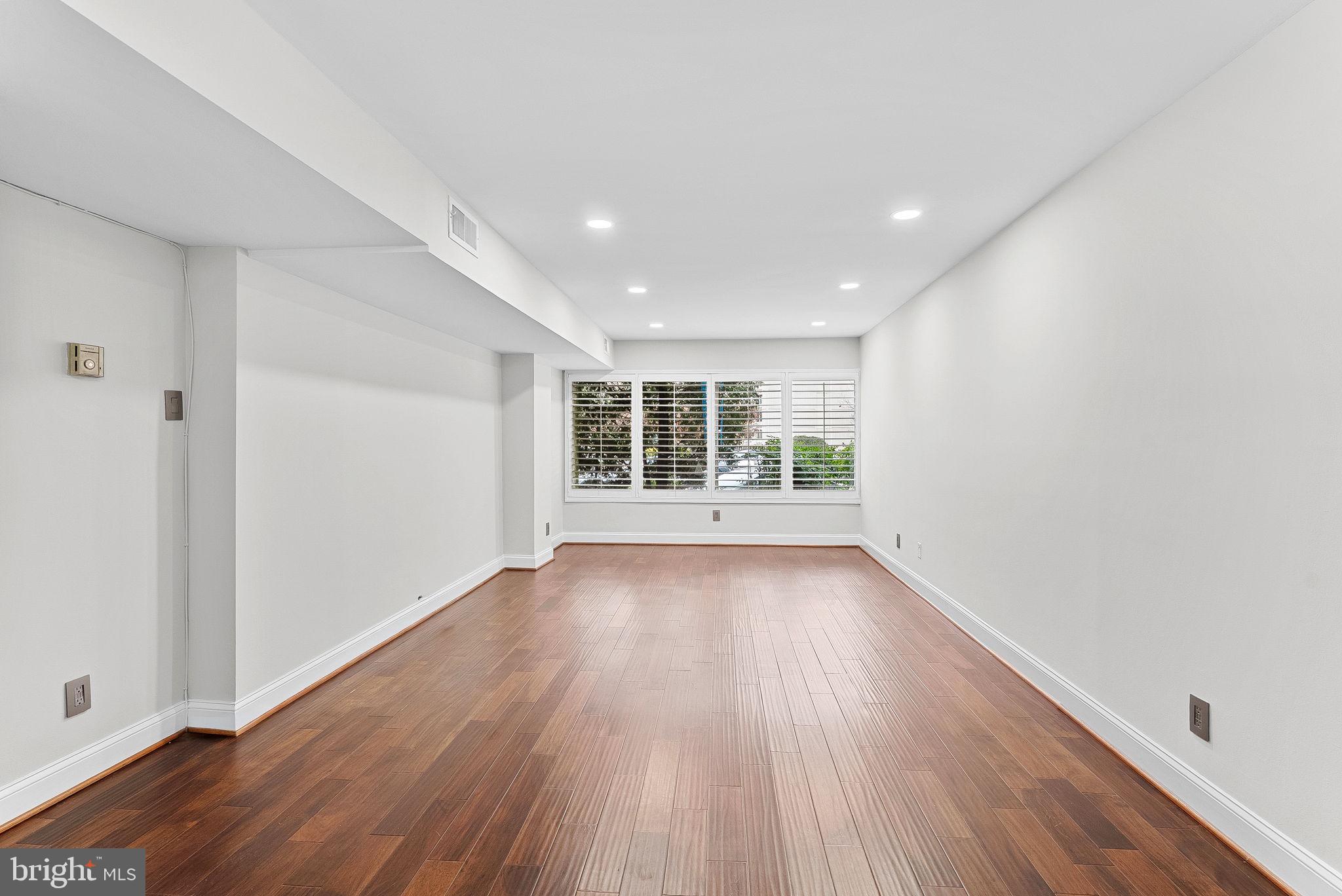 PAVILION ON THE PARK - Residential