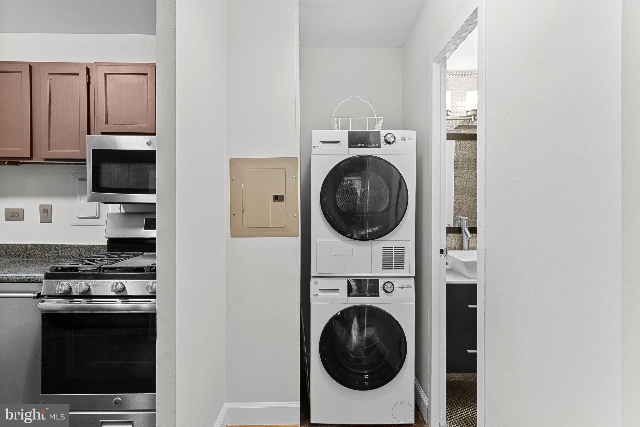 PAVILION ON THE PARK - Residential