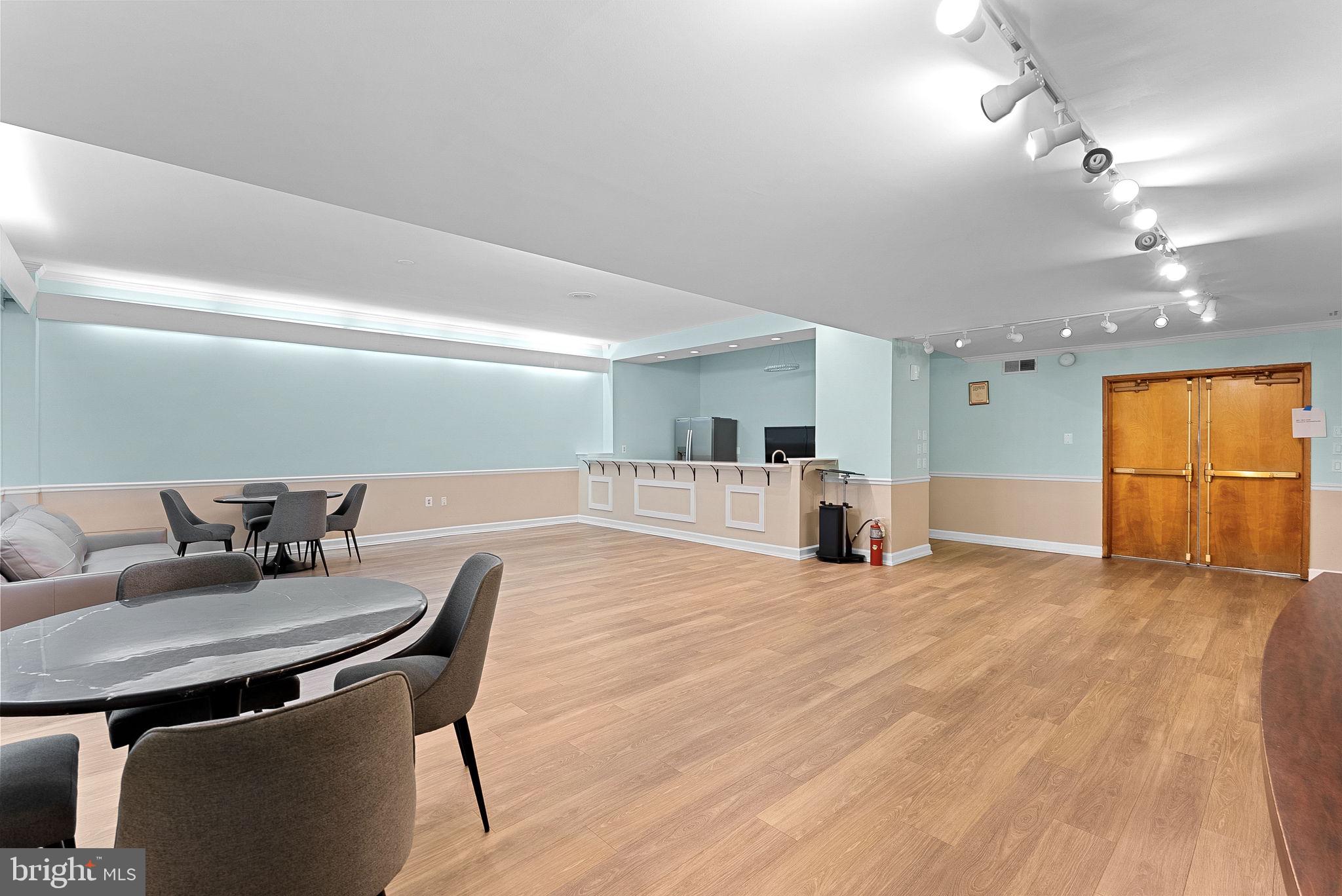 PAVILION ON THE PARK - Residential