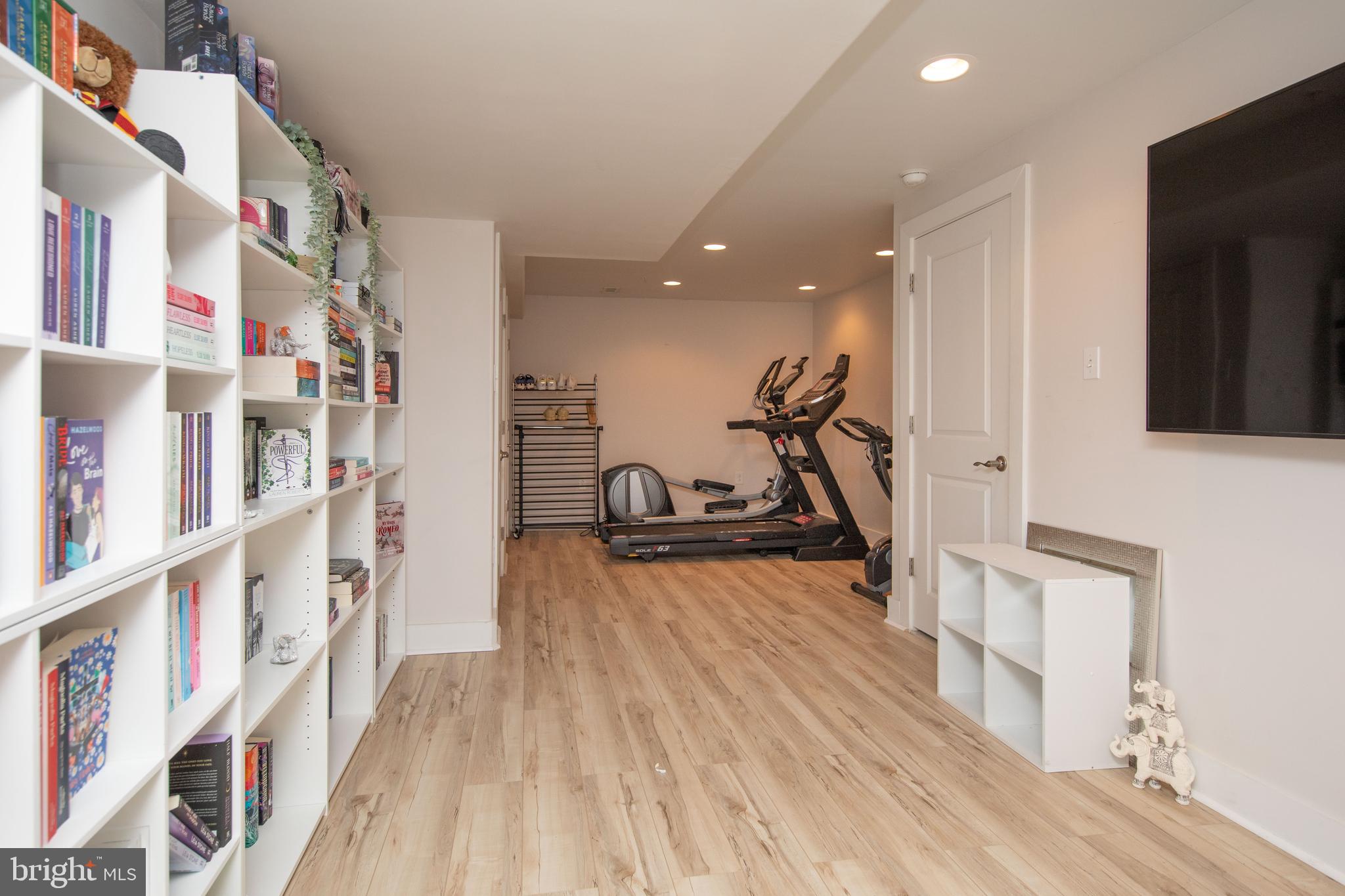 OLDE KENSINGTON - Residential