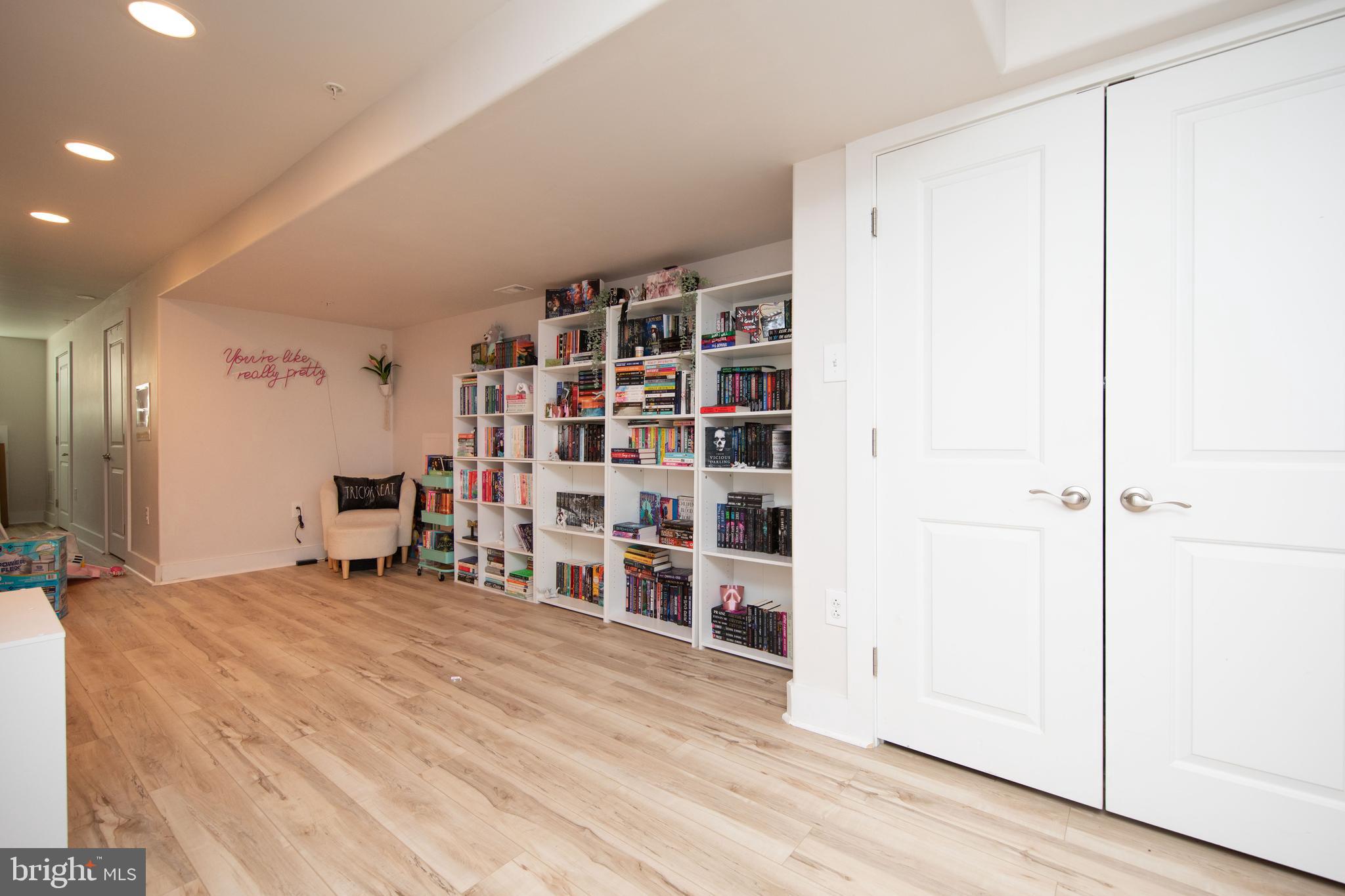 OLDE KENSINGTON - Residential