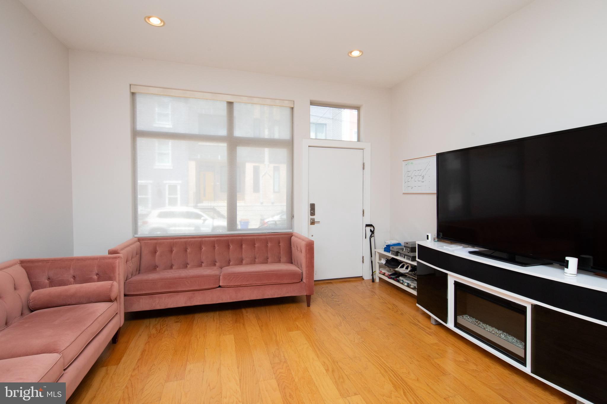 OLDE KENSINGTON - Residential