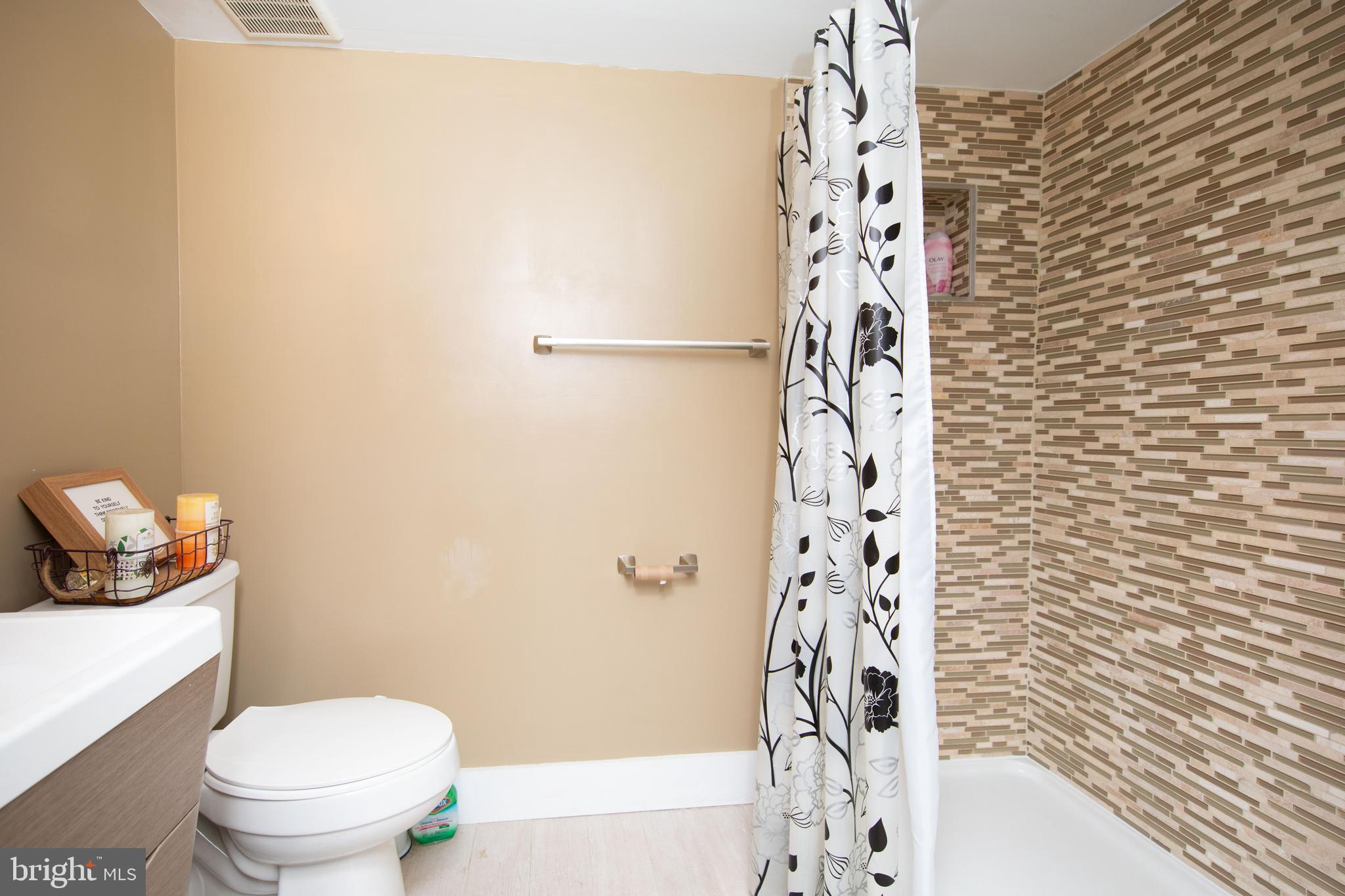 OLDE KENSINGTON - Residential