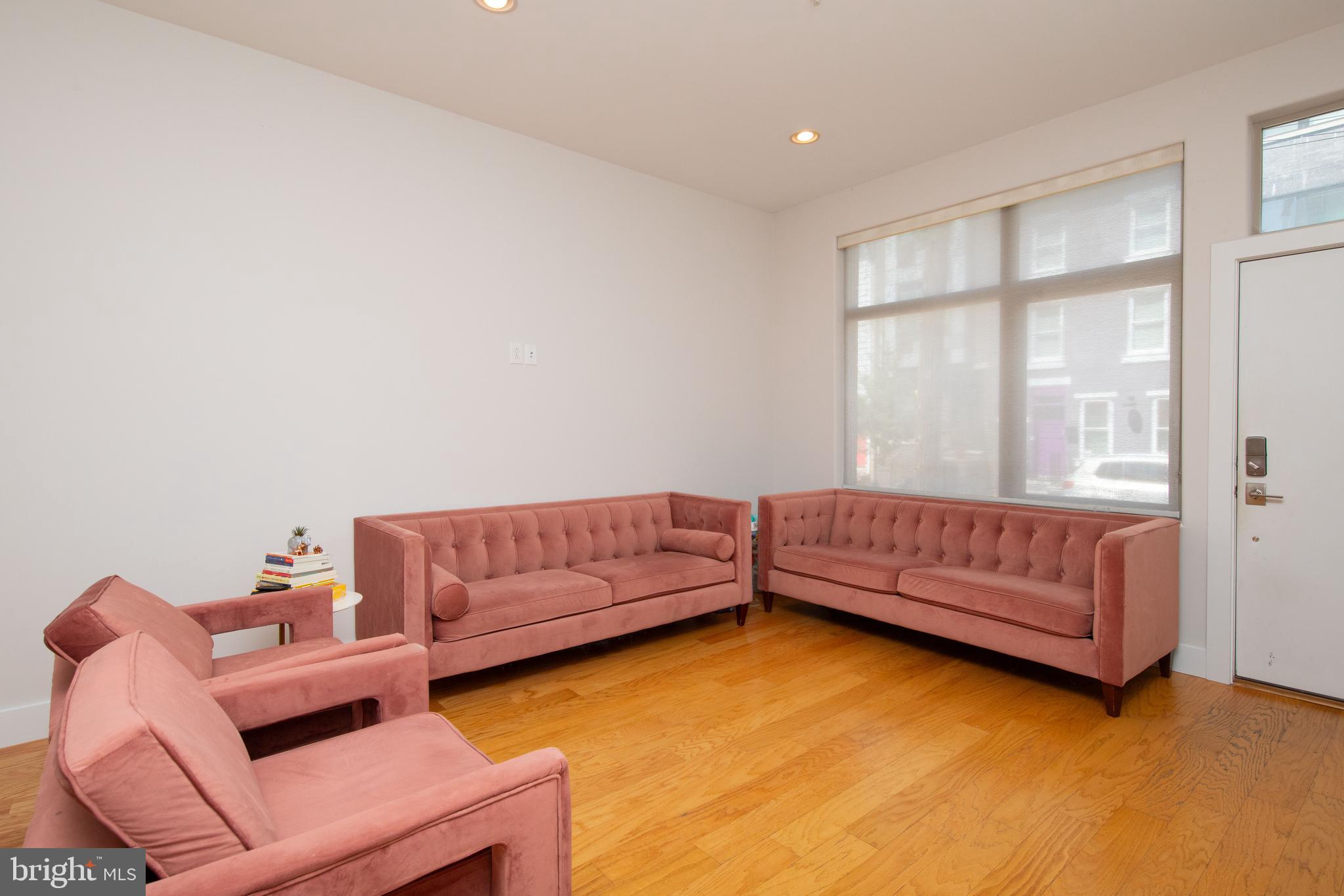 OLDE KENSINGTON - Residential