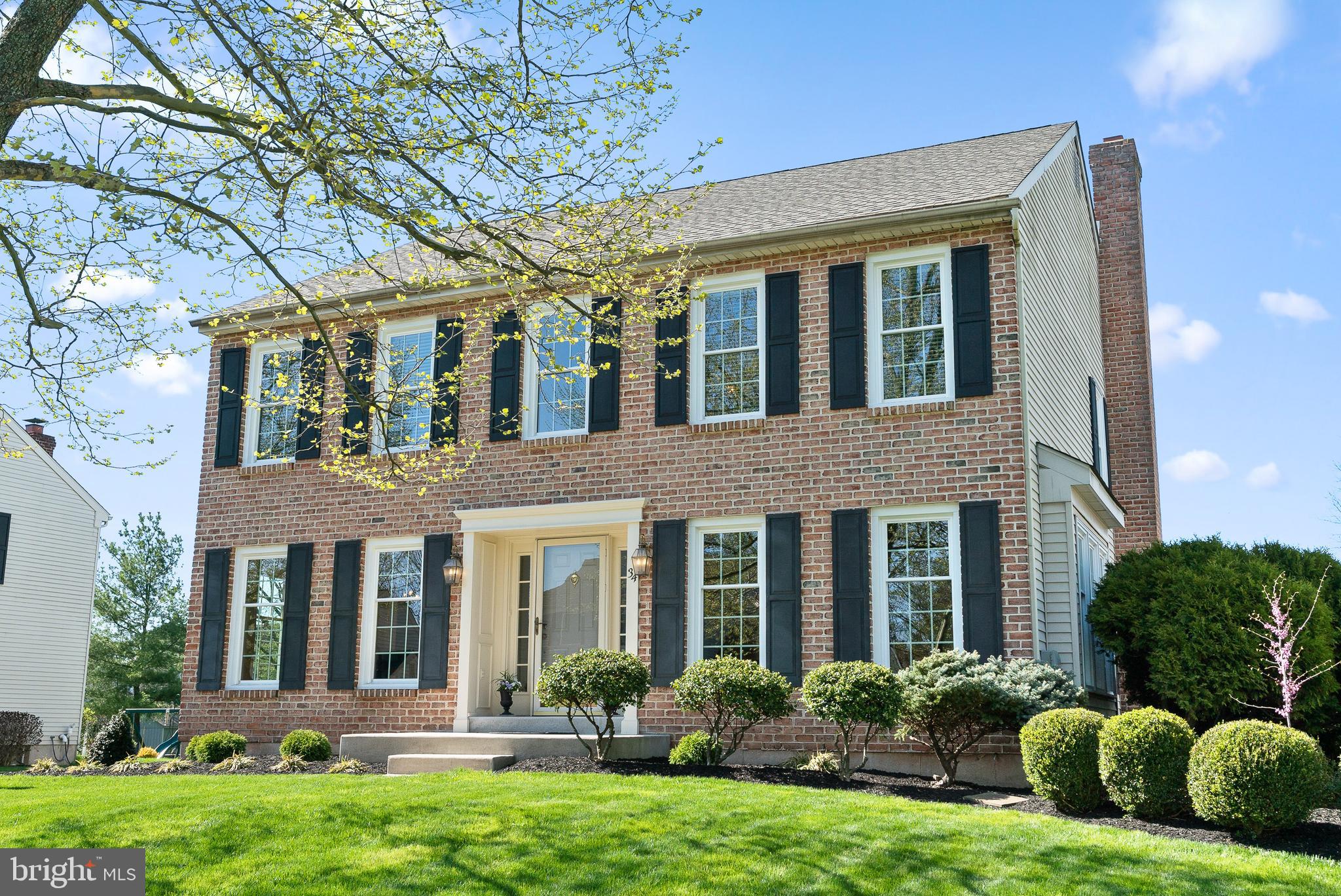 CHARLESTOWNE - Residential