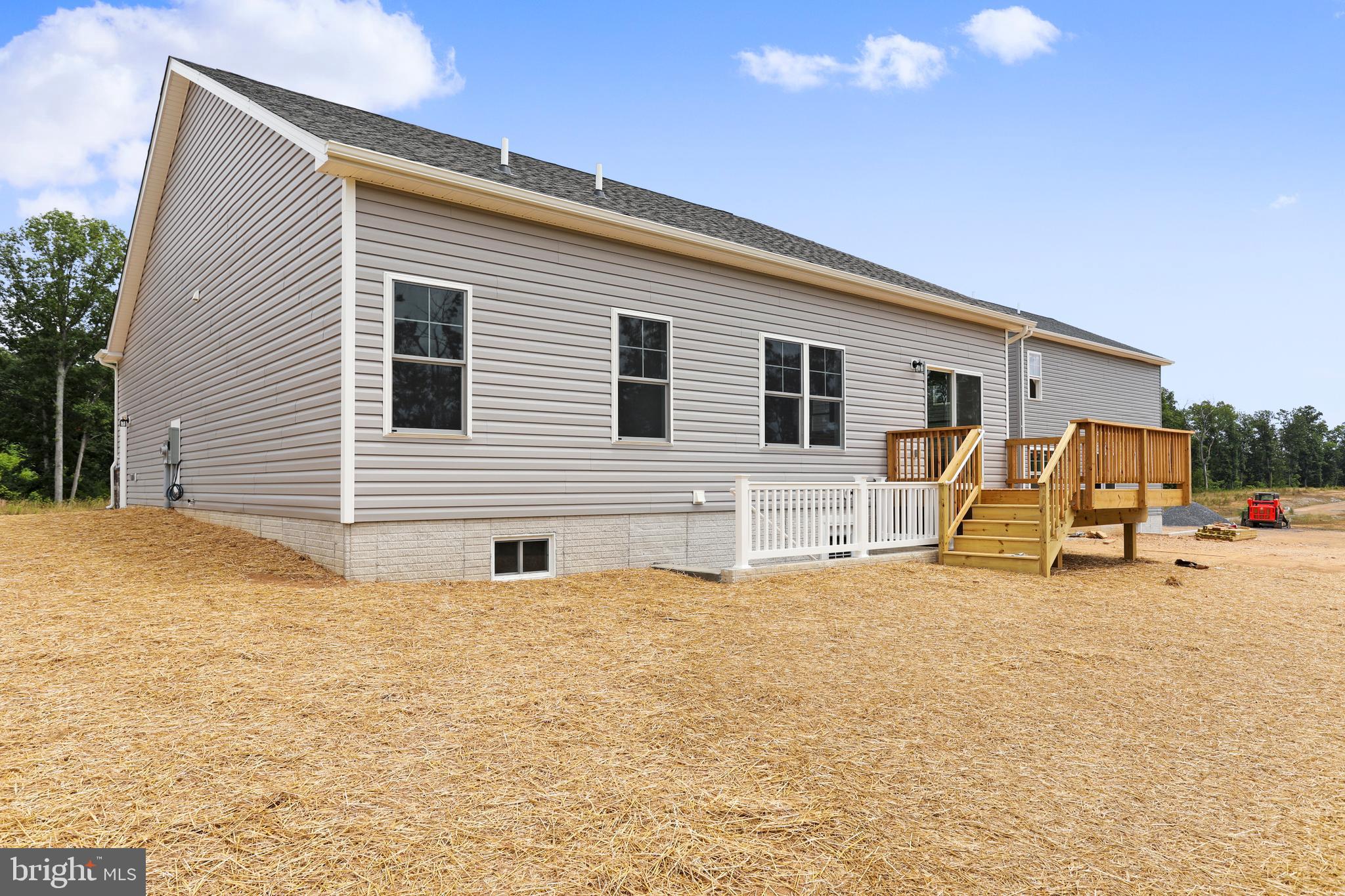 MIDDLE CREEK VISTAS - Residential