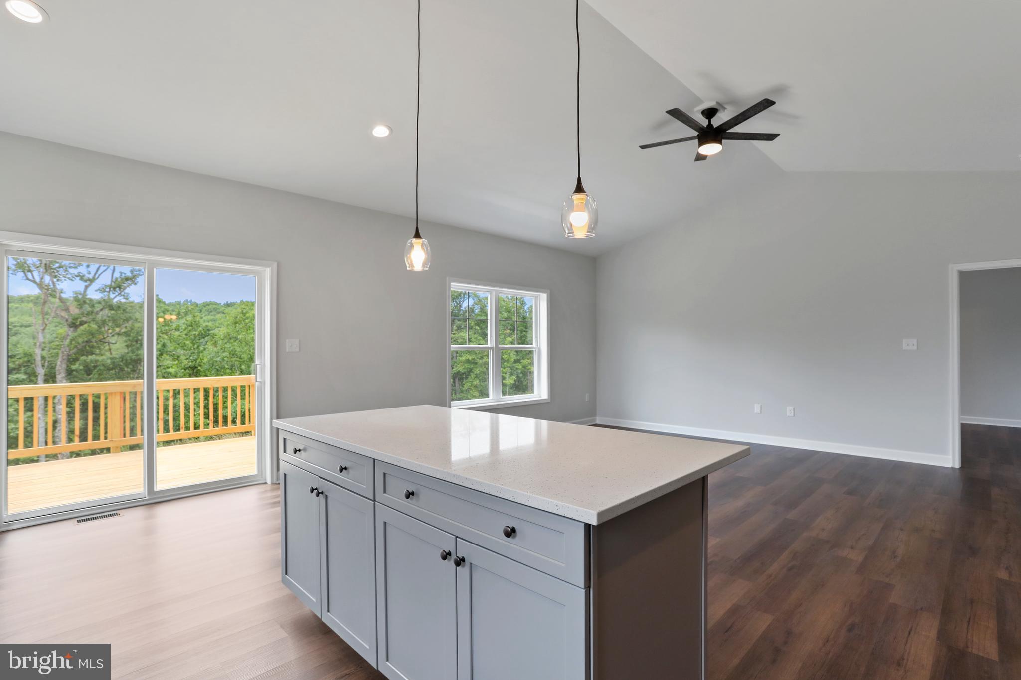 MIDDLE CREEK VISTAS - Residential