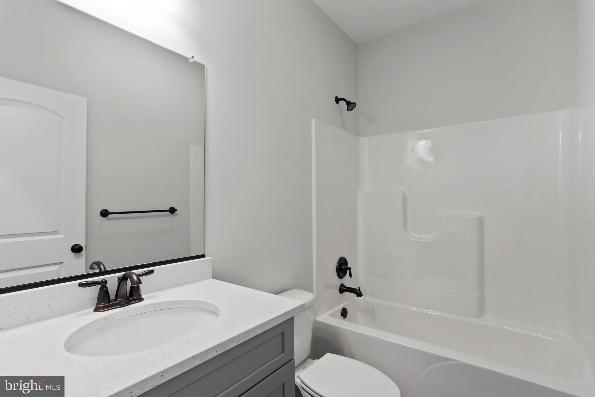 MIDDLE CREEK VISTAS - Residential