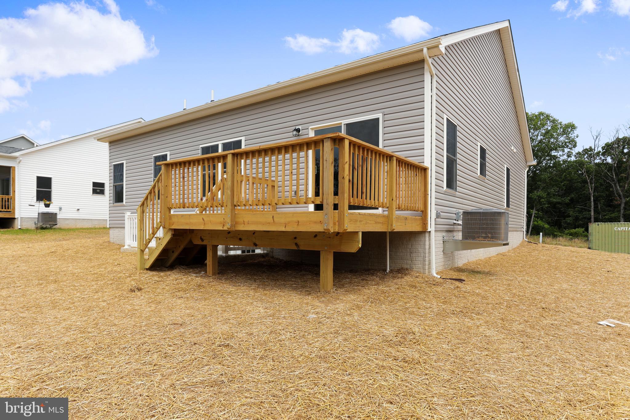 MIDDLE CREEK VISTAS - Residential