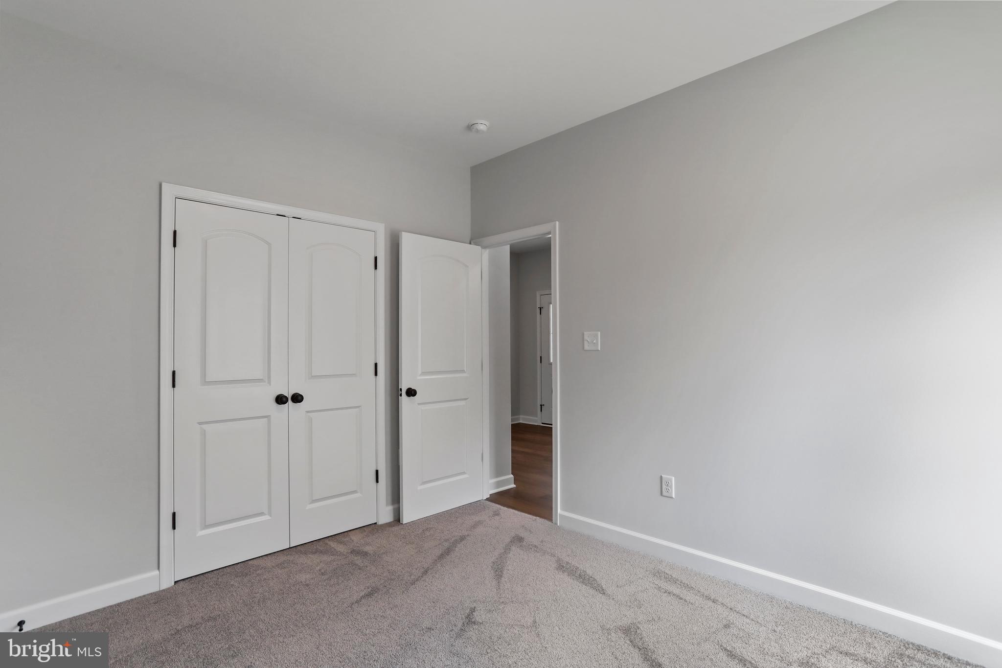 MIDDLE CREEK VISTAS - Residential