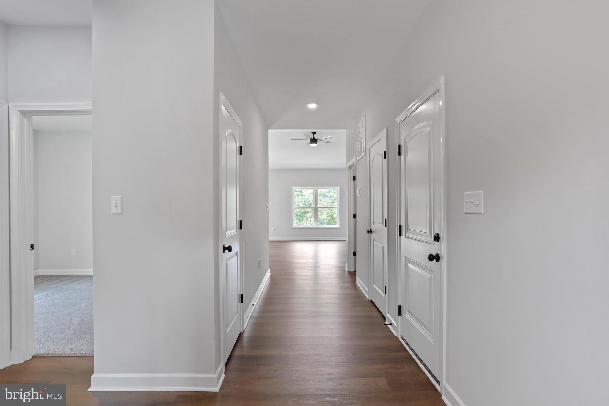 MIDDLE CREEK VISTAS - Residential