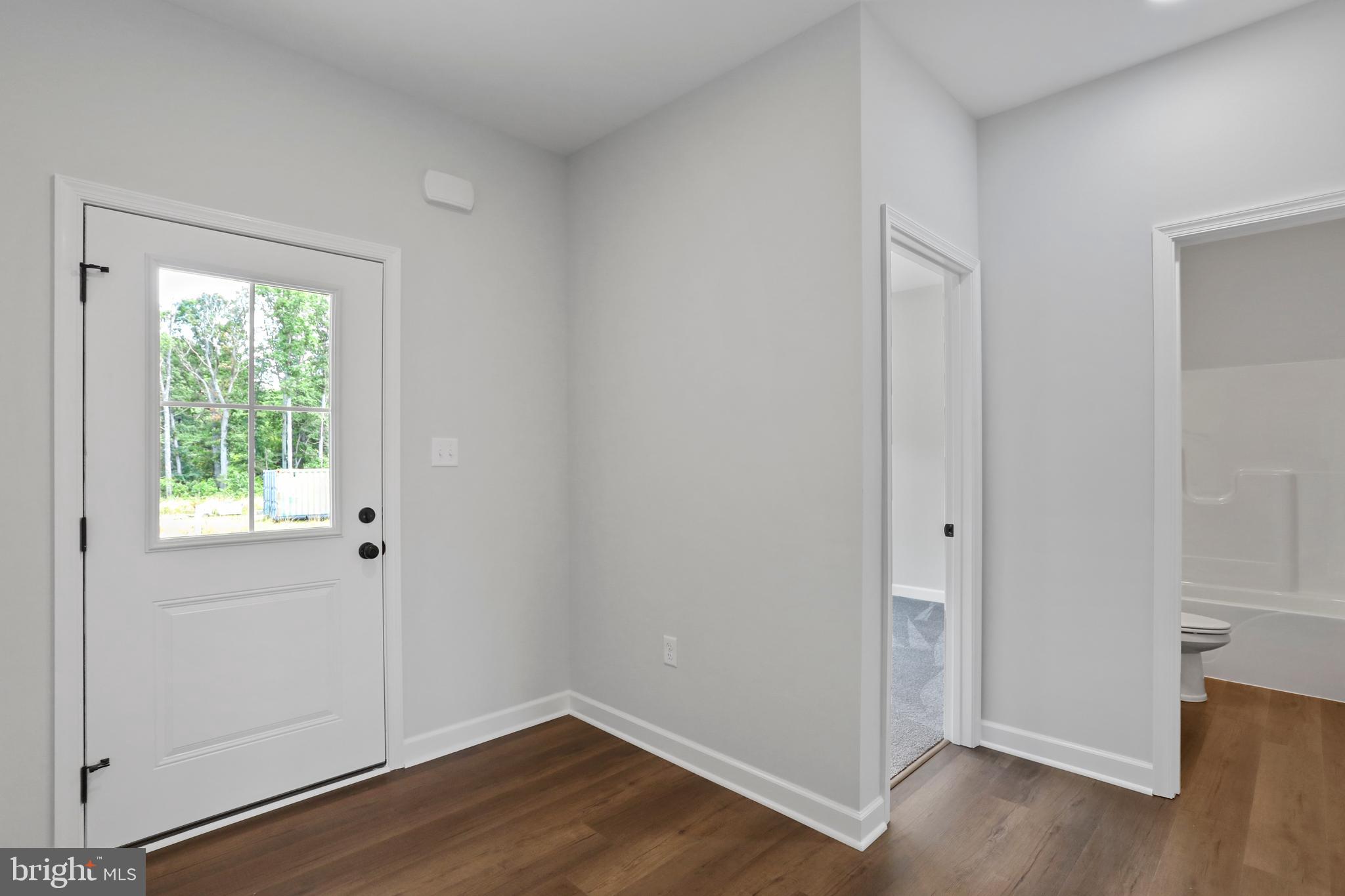 MIDDLE CREEK VISTAS - Residential