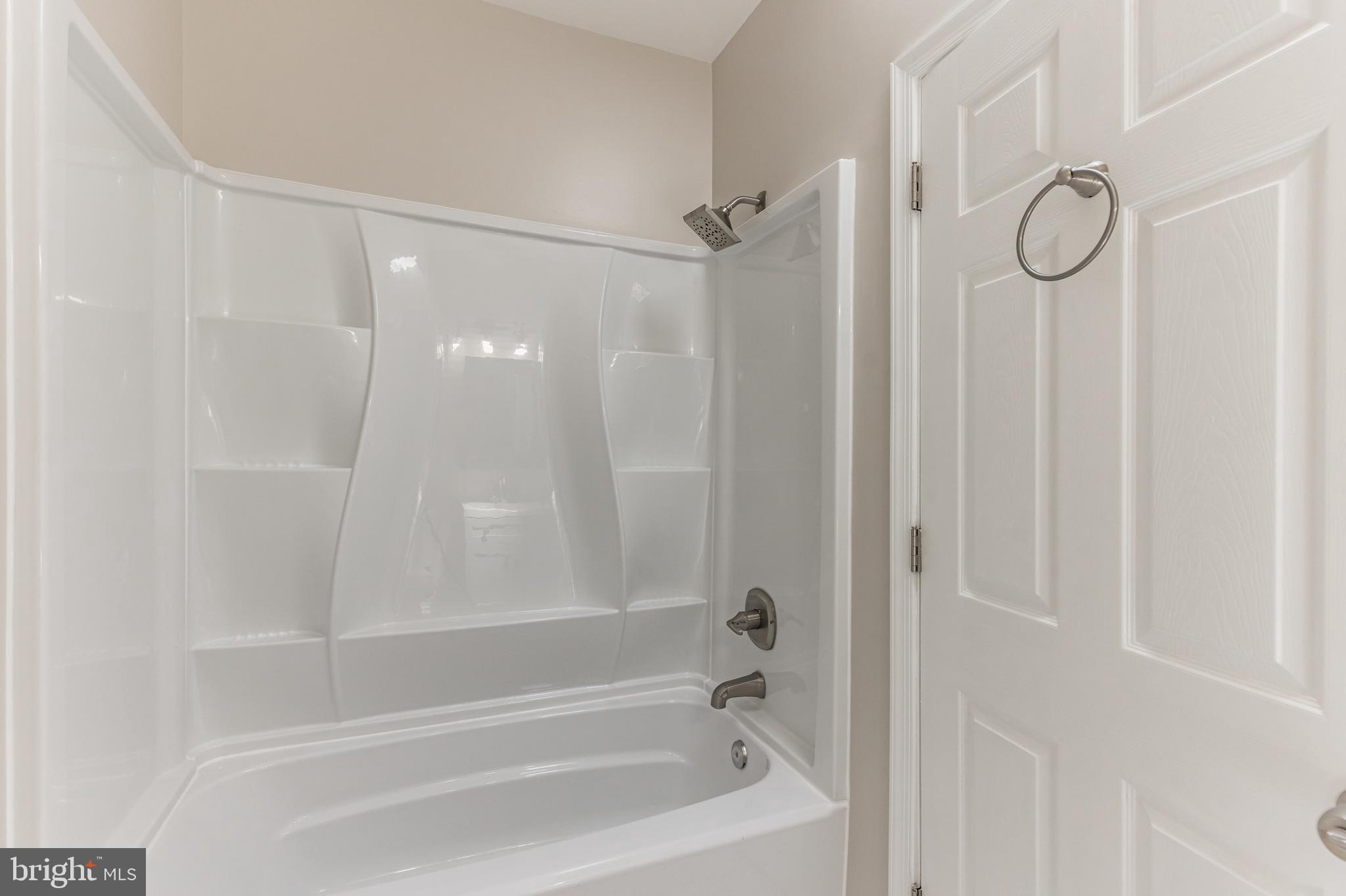 WASHINGTON VILLAGE - Residential Lease